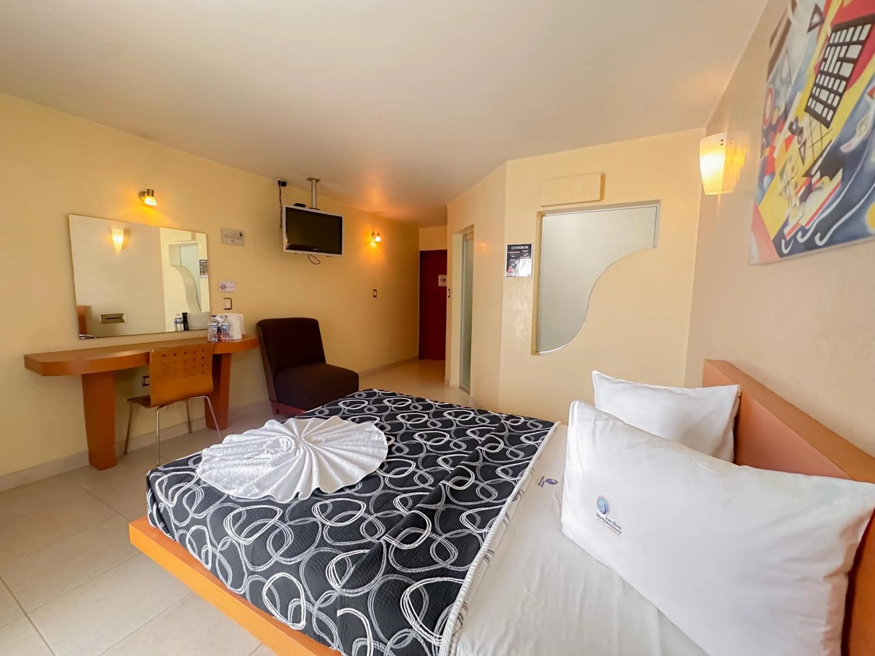 Bed in Auto Hotel Mediterráneo