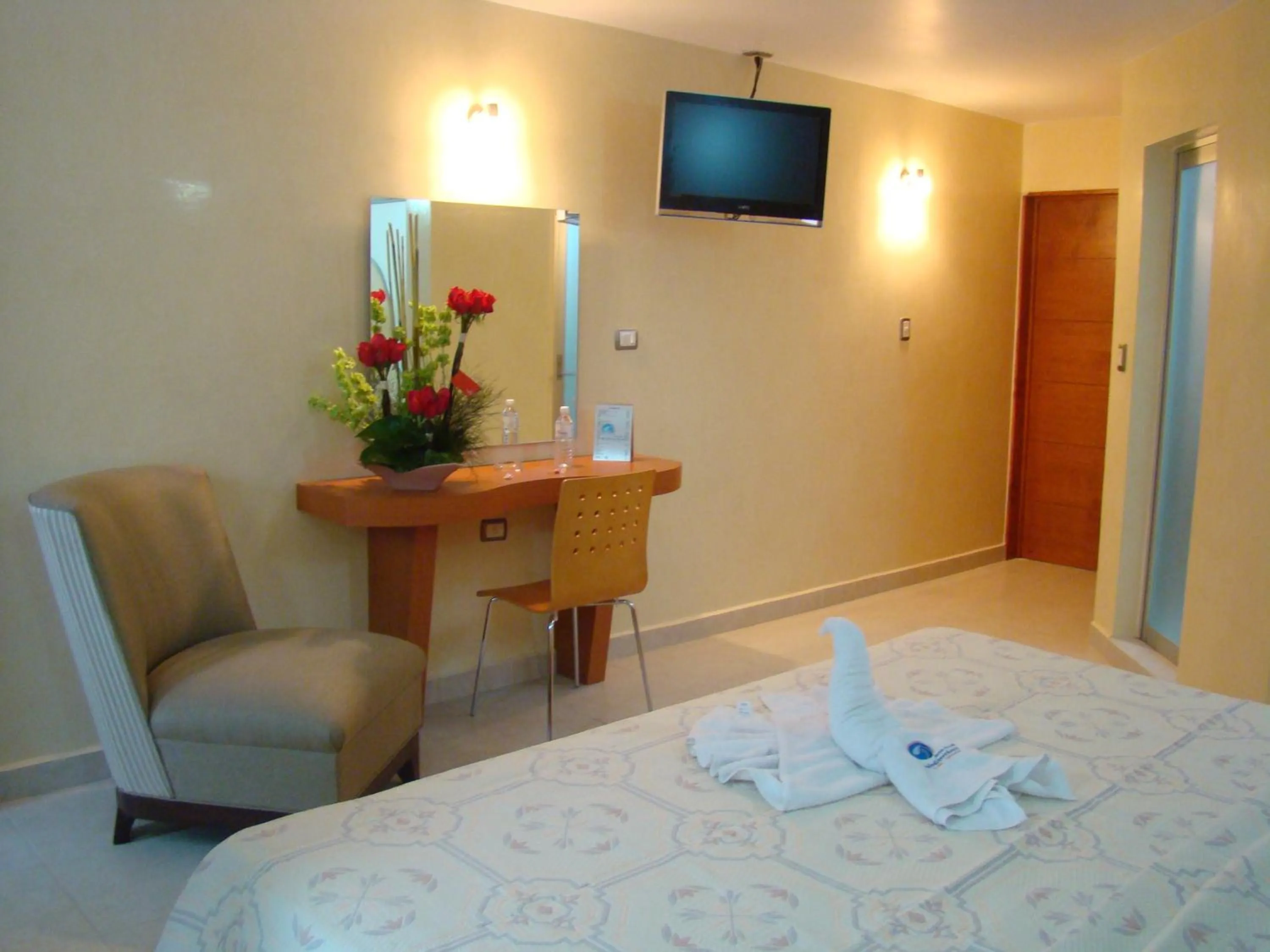 TV and multimedia, Bed in Auto Hotel Mediterráneo