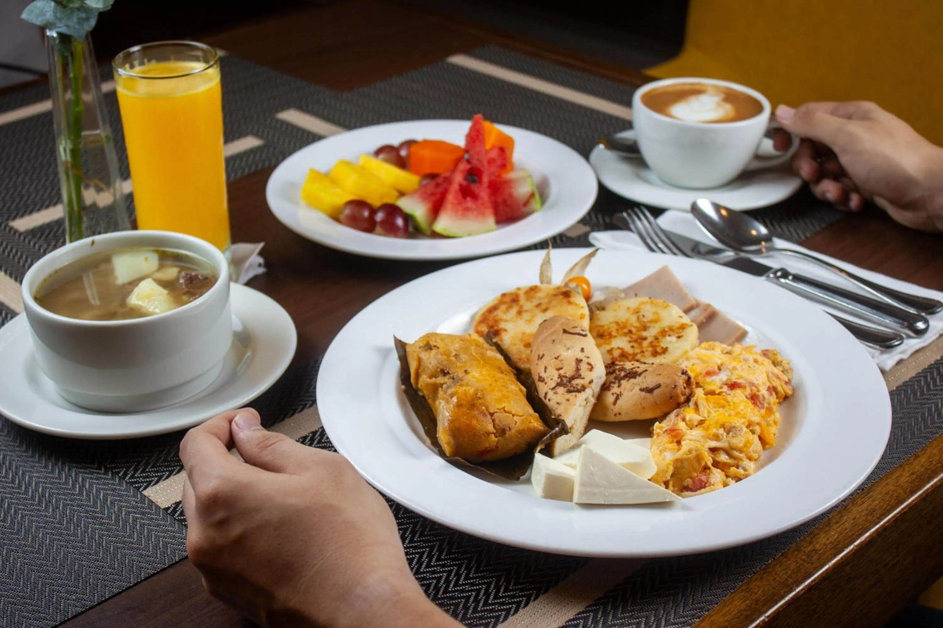 Breakfast in Hotel Arizona Suites Cúcuta
