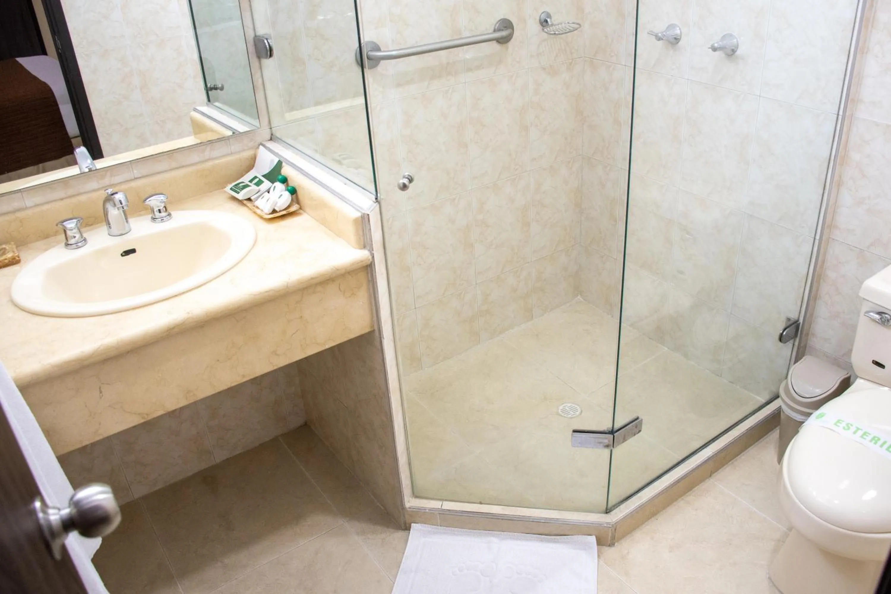 Bathroom in Hotel Arizona Suites Cúcuta