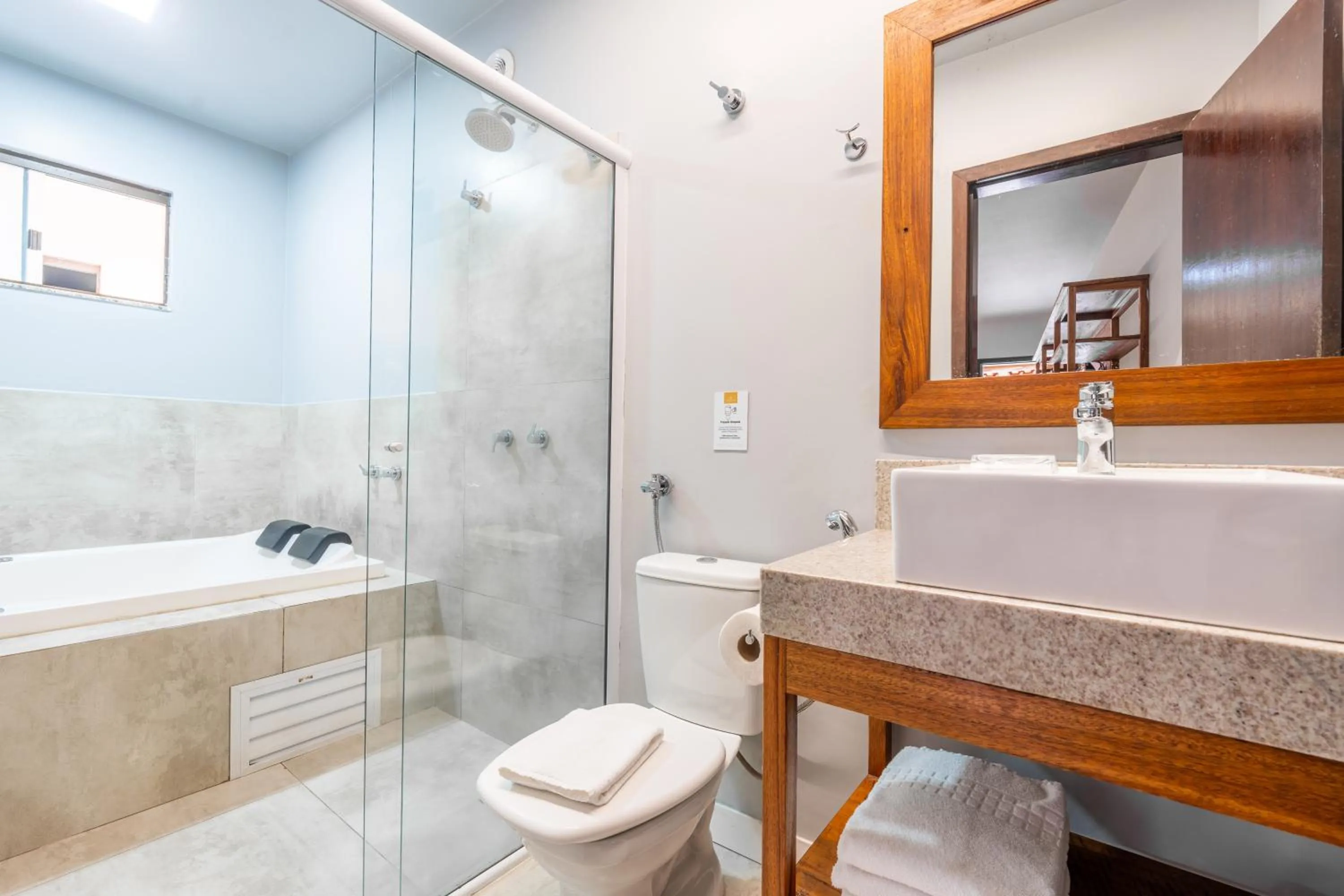 Shower in Pousada Pedra da Ilha