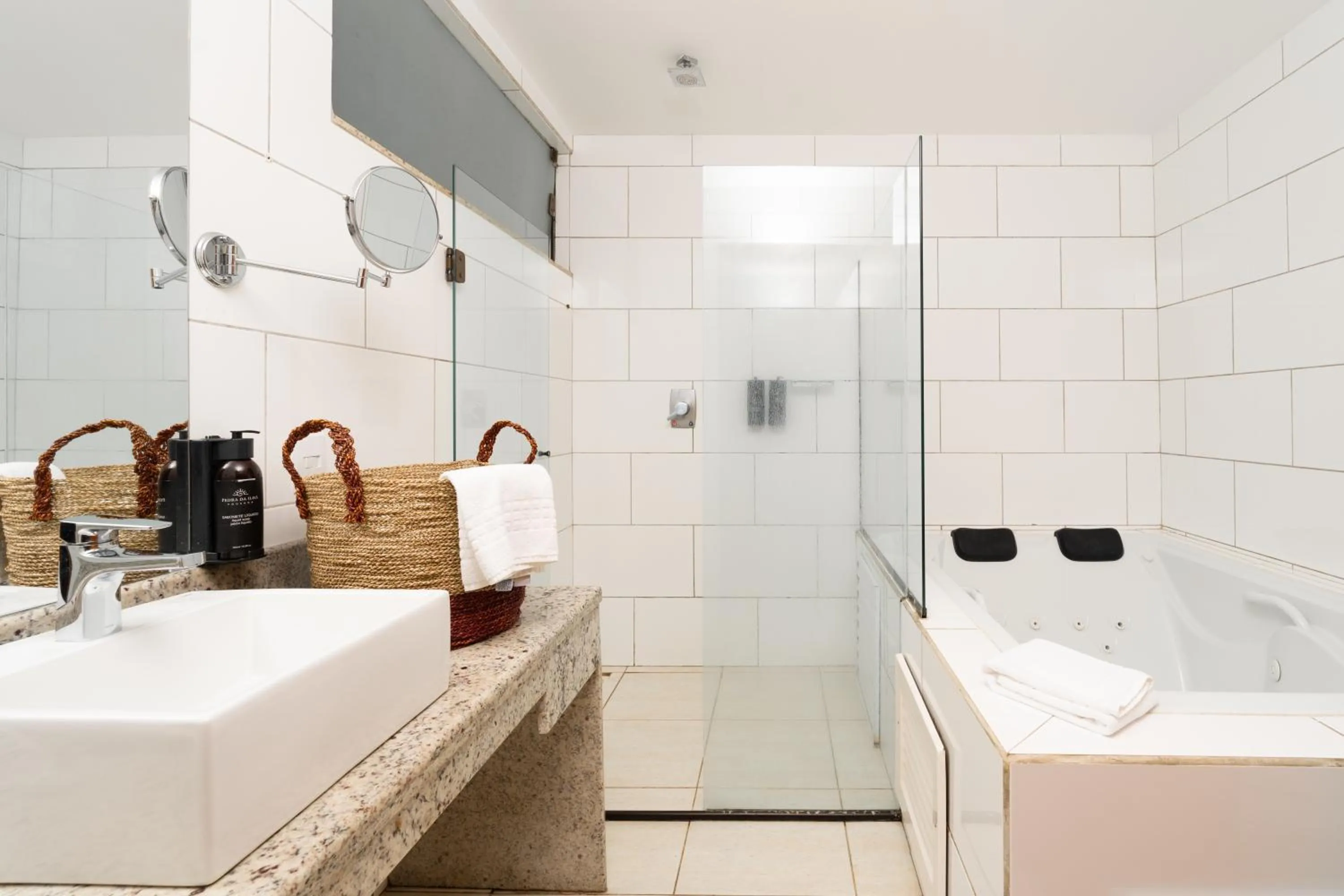 Shower in Pousada Pedra da Ilha