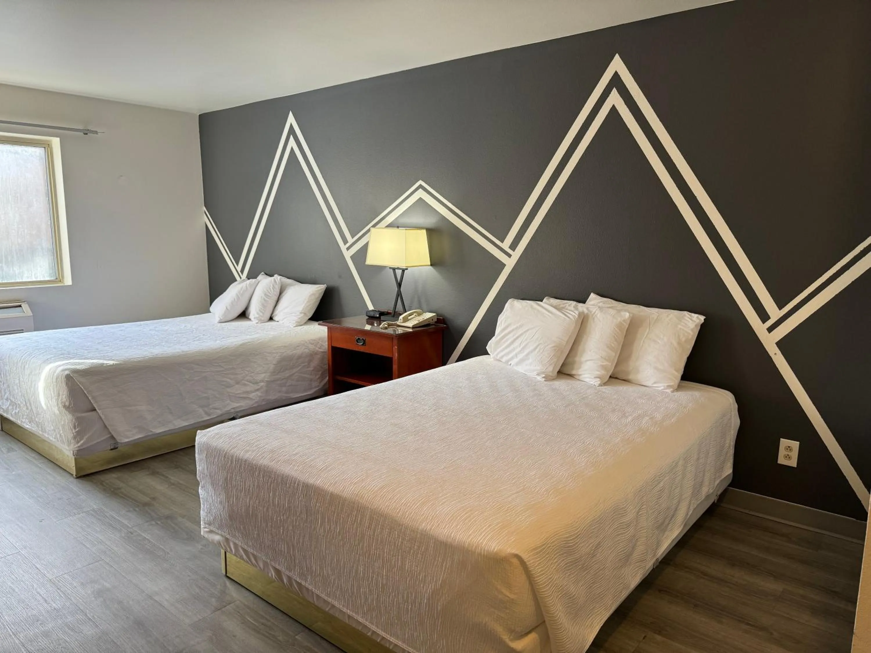 Bedroom, Bed in The Junction Hotel and Hostel