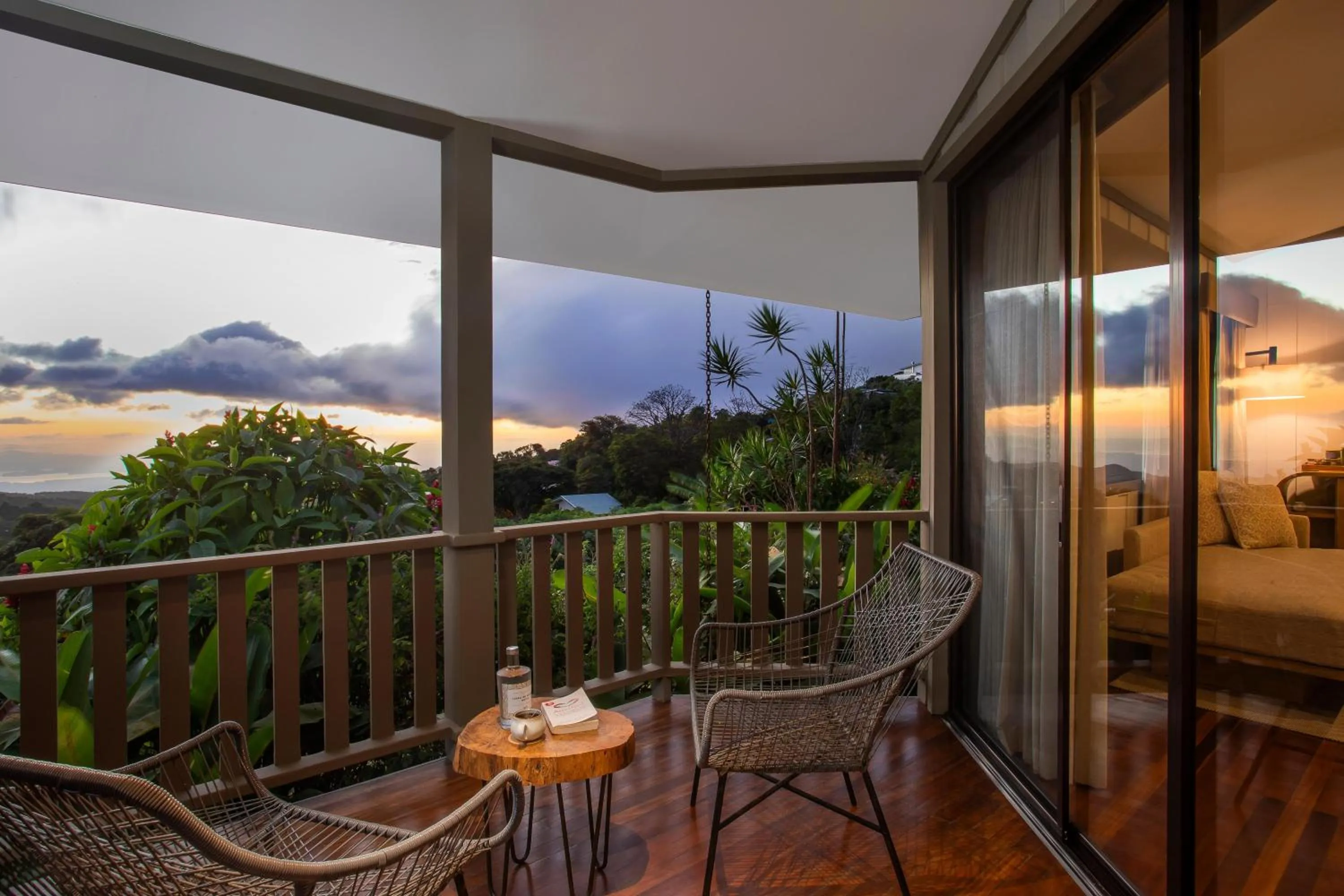 Photo of the whole room in Senda Monteverde Hotel Member of the Cayuga Collection