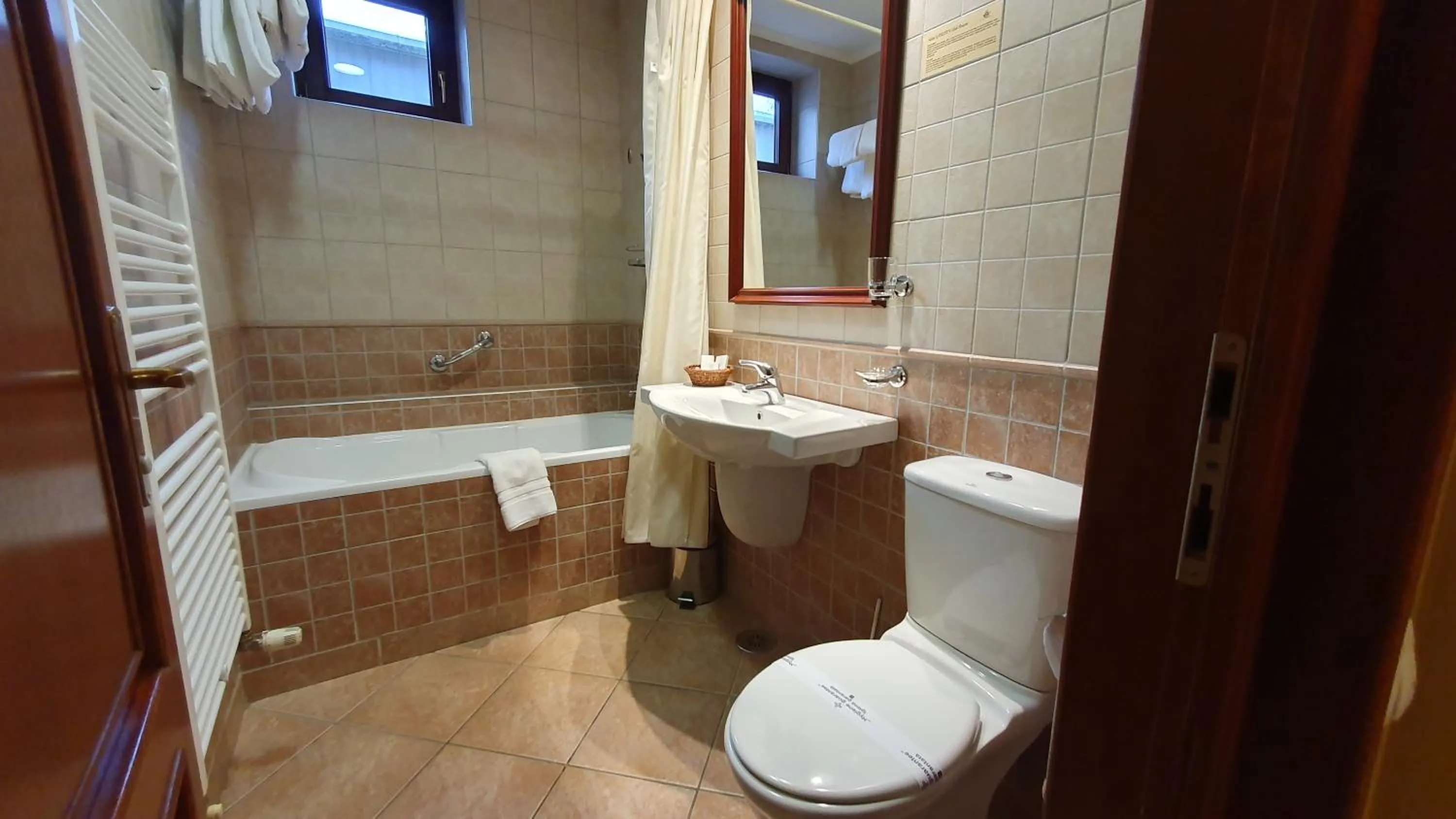 Toilet in Hotel Garden Club