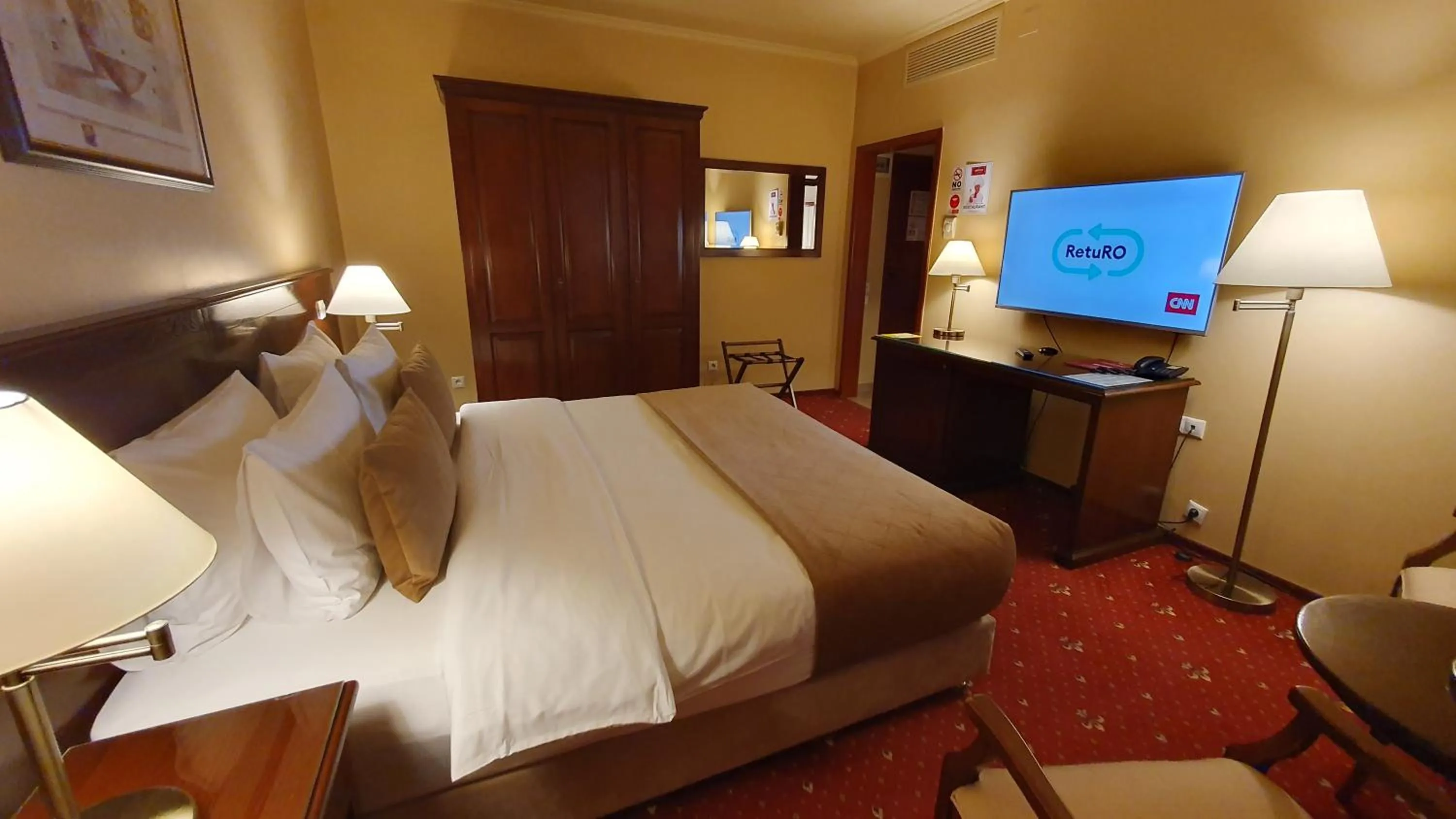 TV and multimedia, Bed in Hotel Garden Club