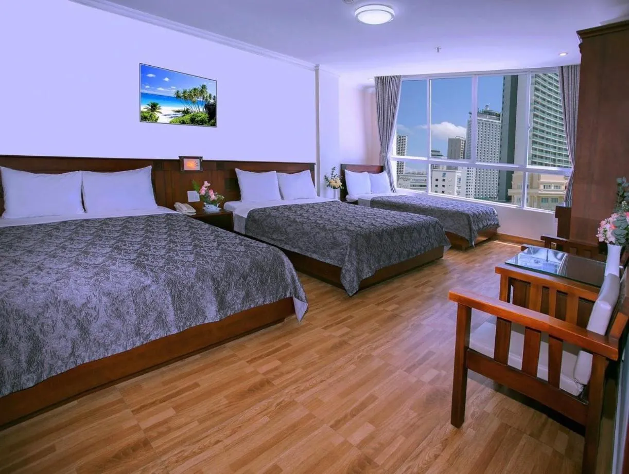 Bed in Nice Swan Hotel