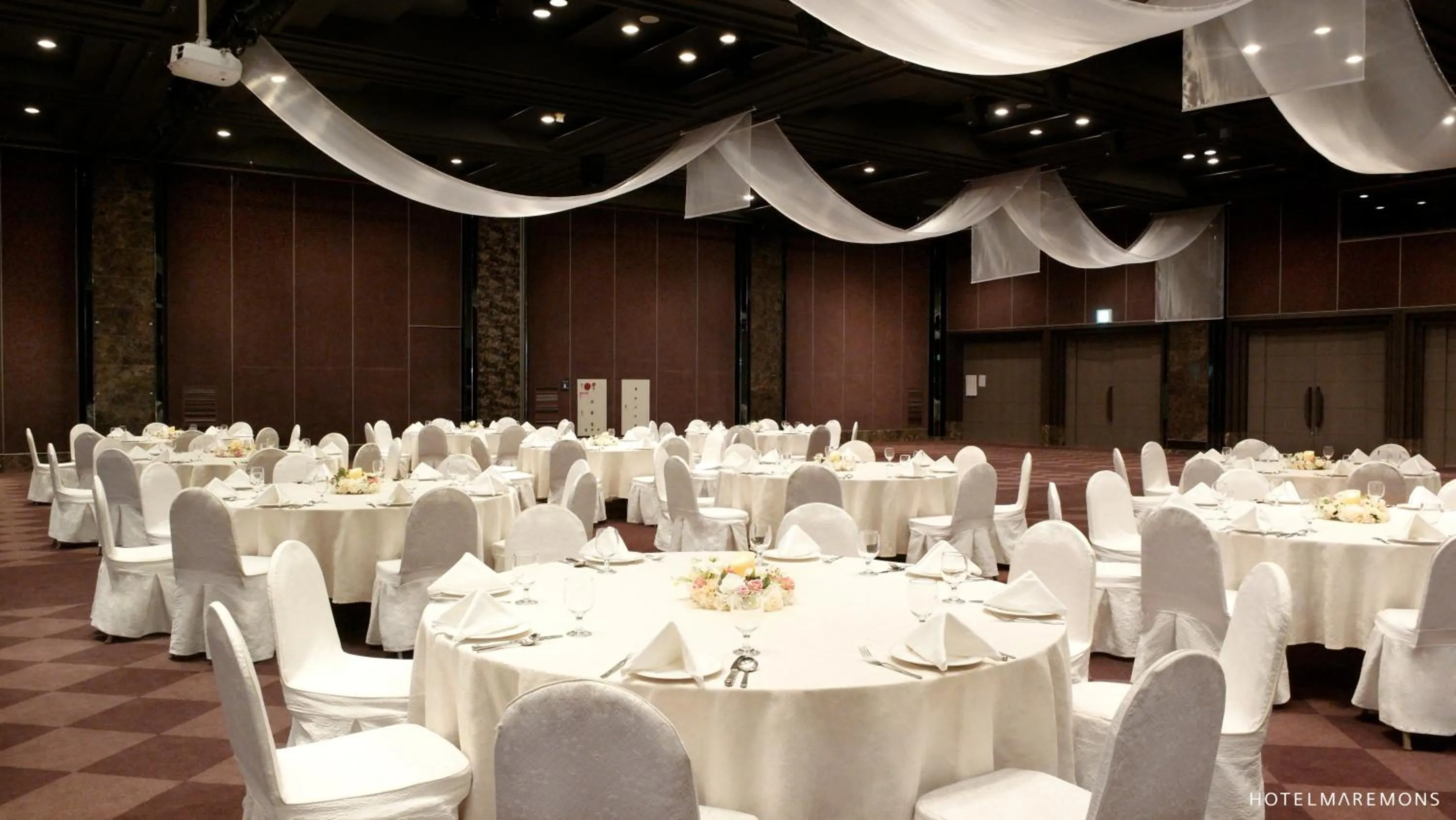 Banquet/Function facilities in Hotel Maremons