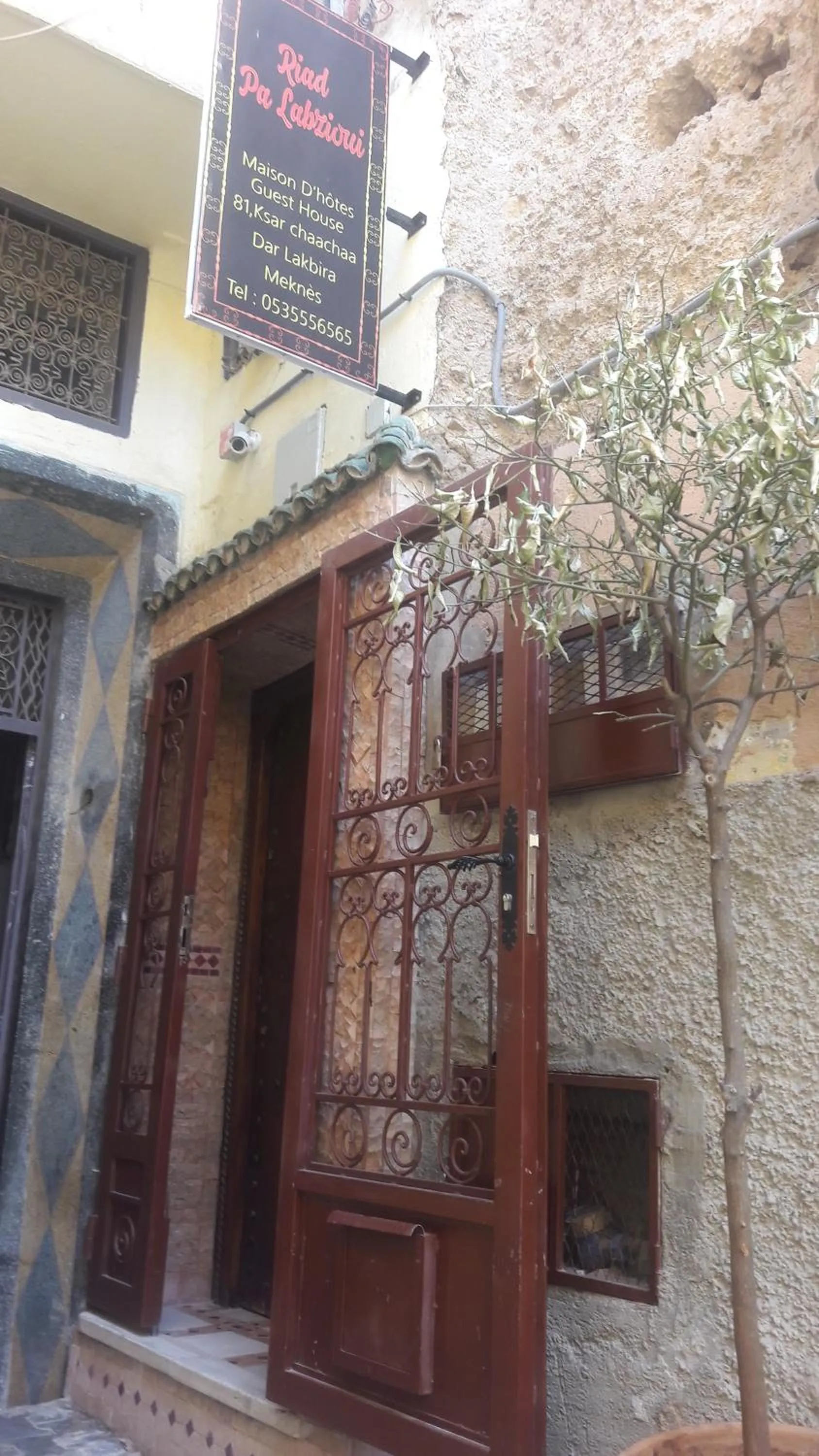 Facade/entrance in Dar Pa Labzioui