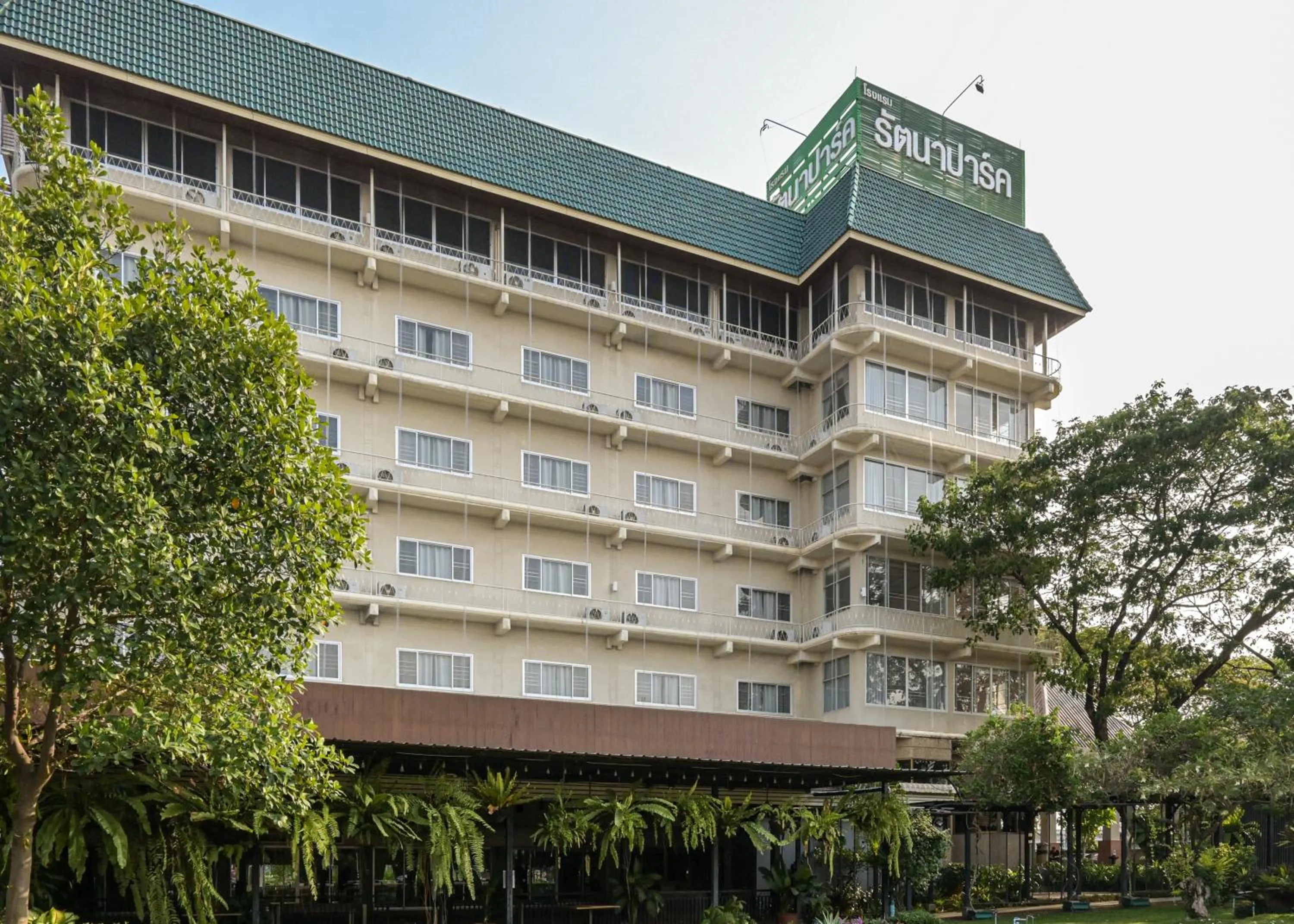 Property building in Rattana Park Hotel