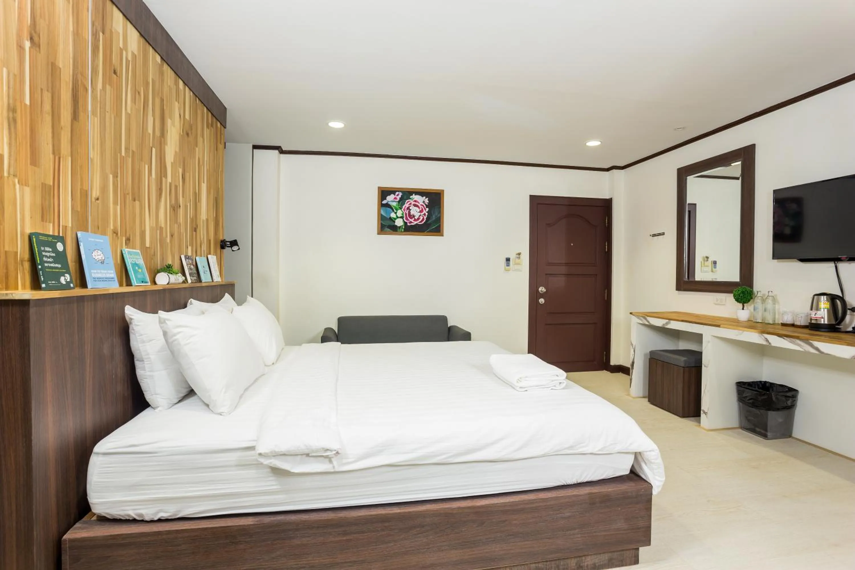 Bed in Phimai Paradise Boutique Hotel