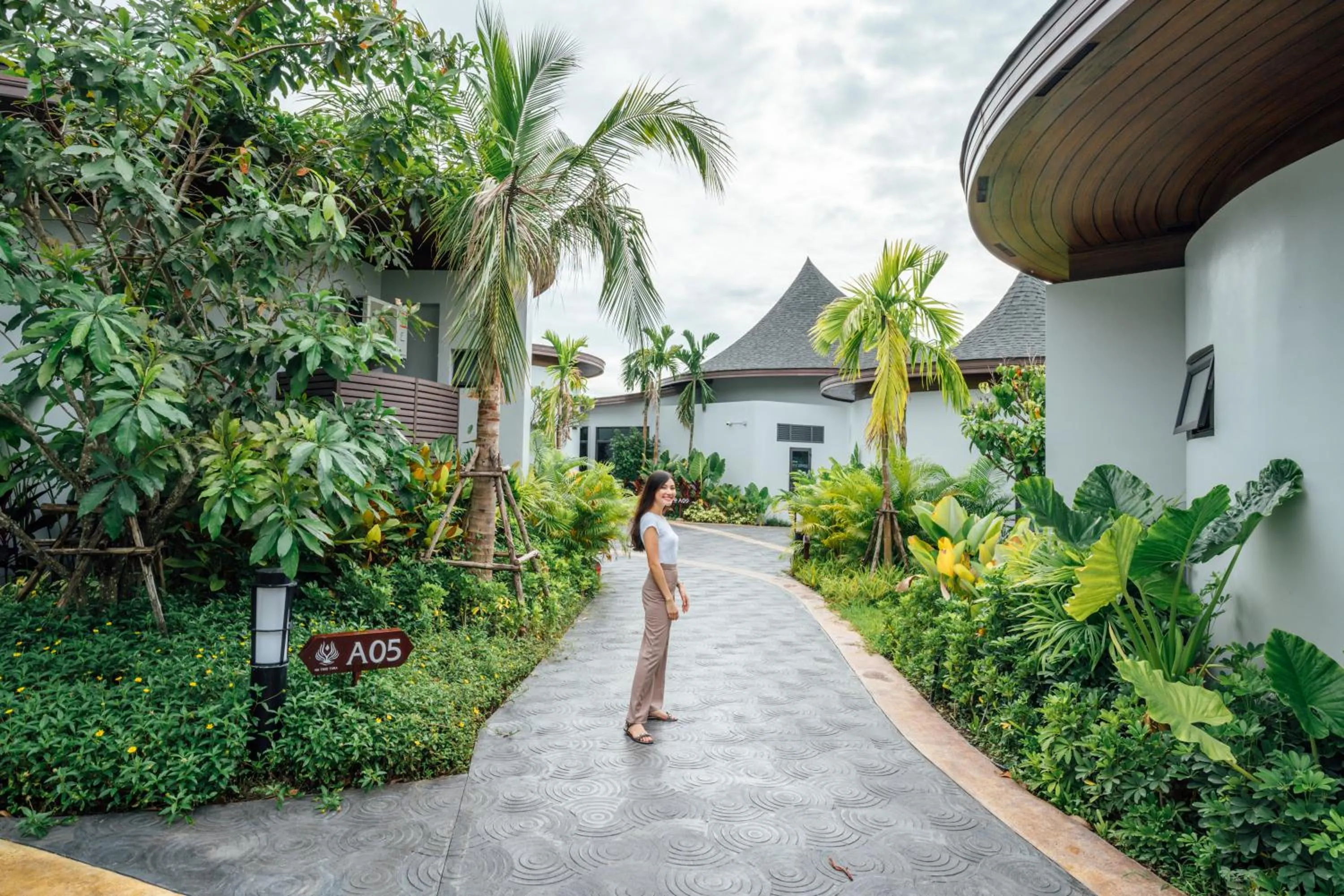 Property building in Na Tree Tara Riverside Resort Amphawa Damnoensaduak