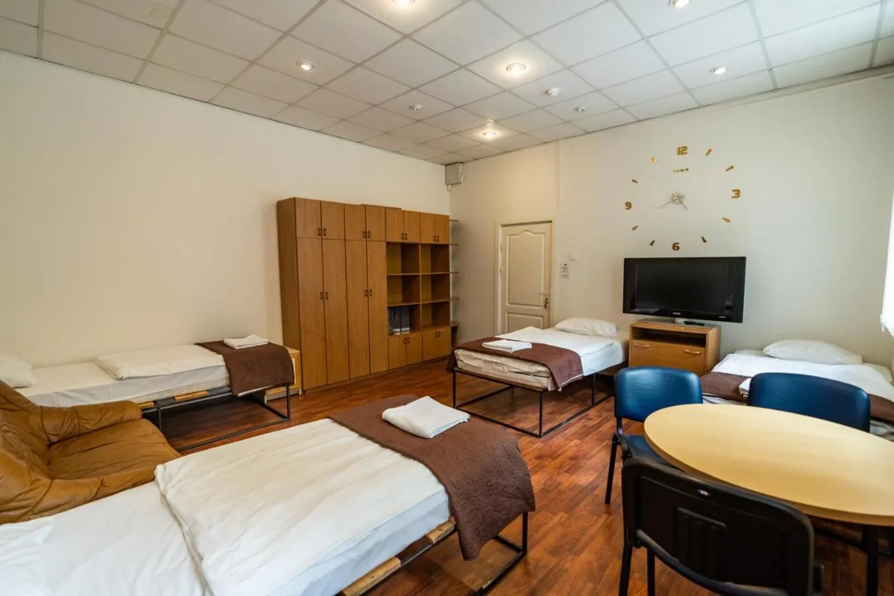 TV and multimedia, Bed in Klaipeda INN Private Parking and Kitchen