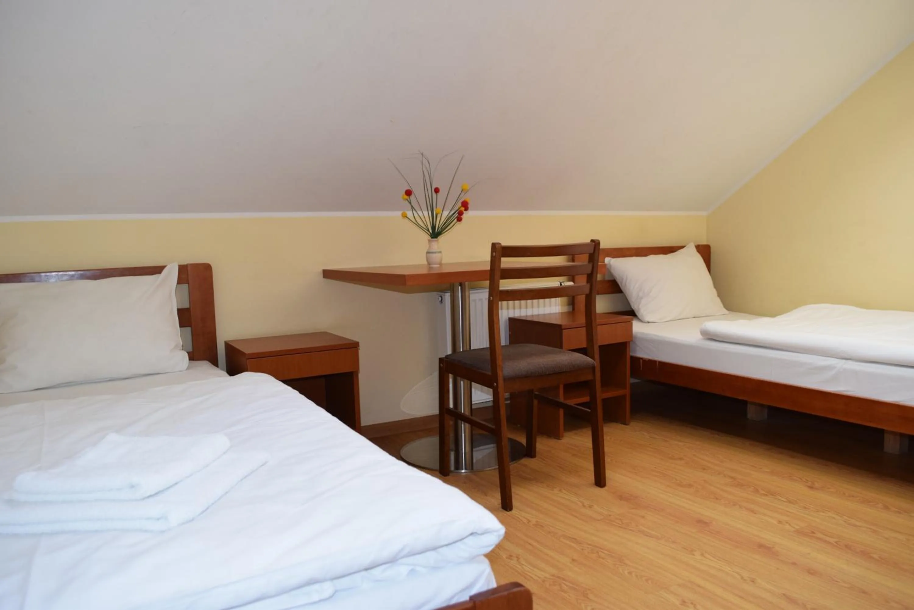 Photo of the whole room, Bed in Klaipeda INN Private Parking and Kitchen