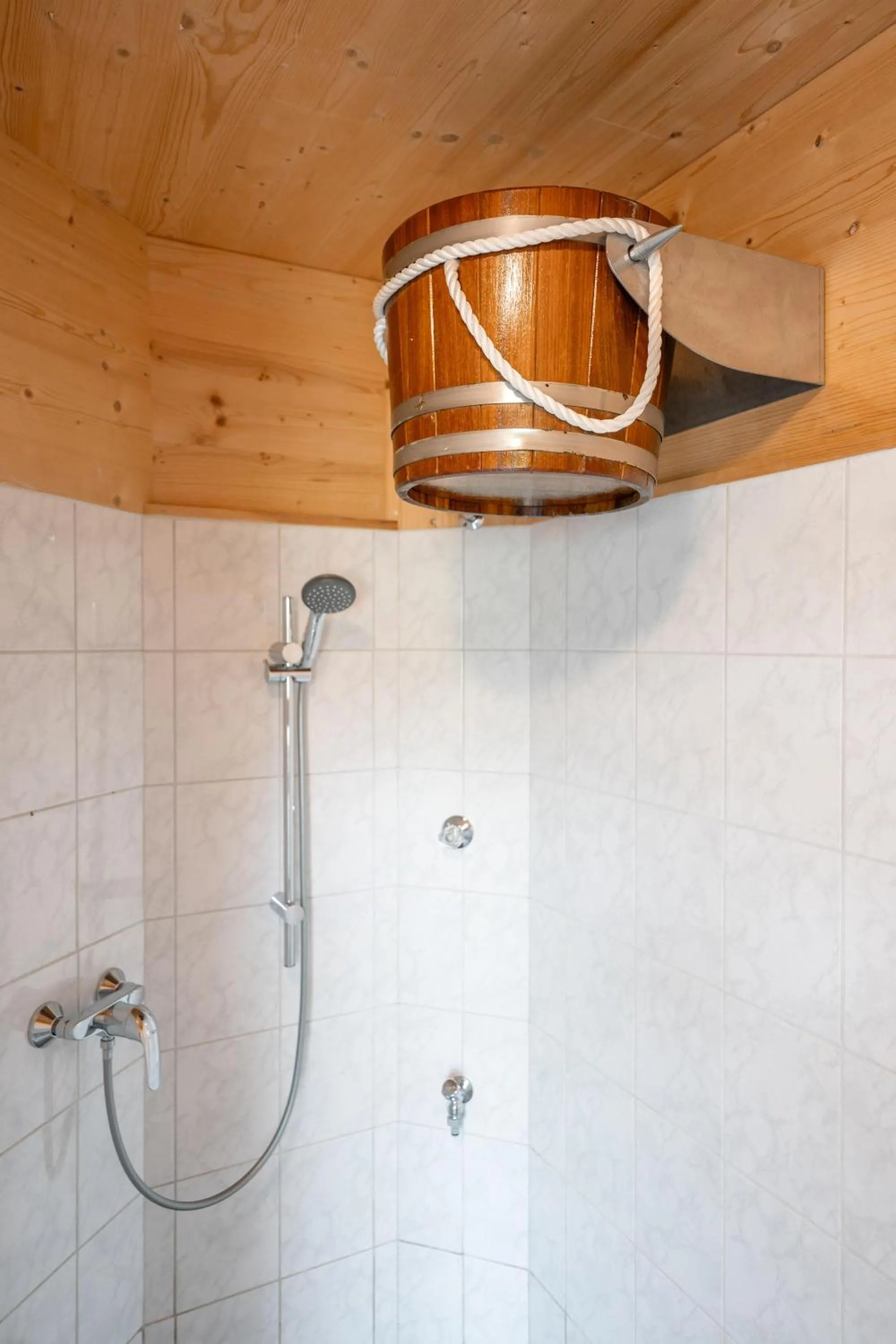 Shower in Gästehaus am Hahnenkamm