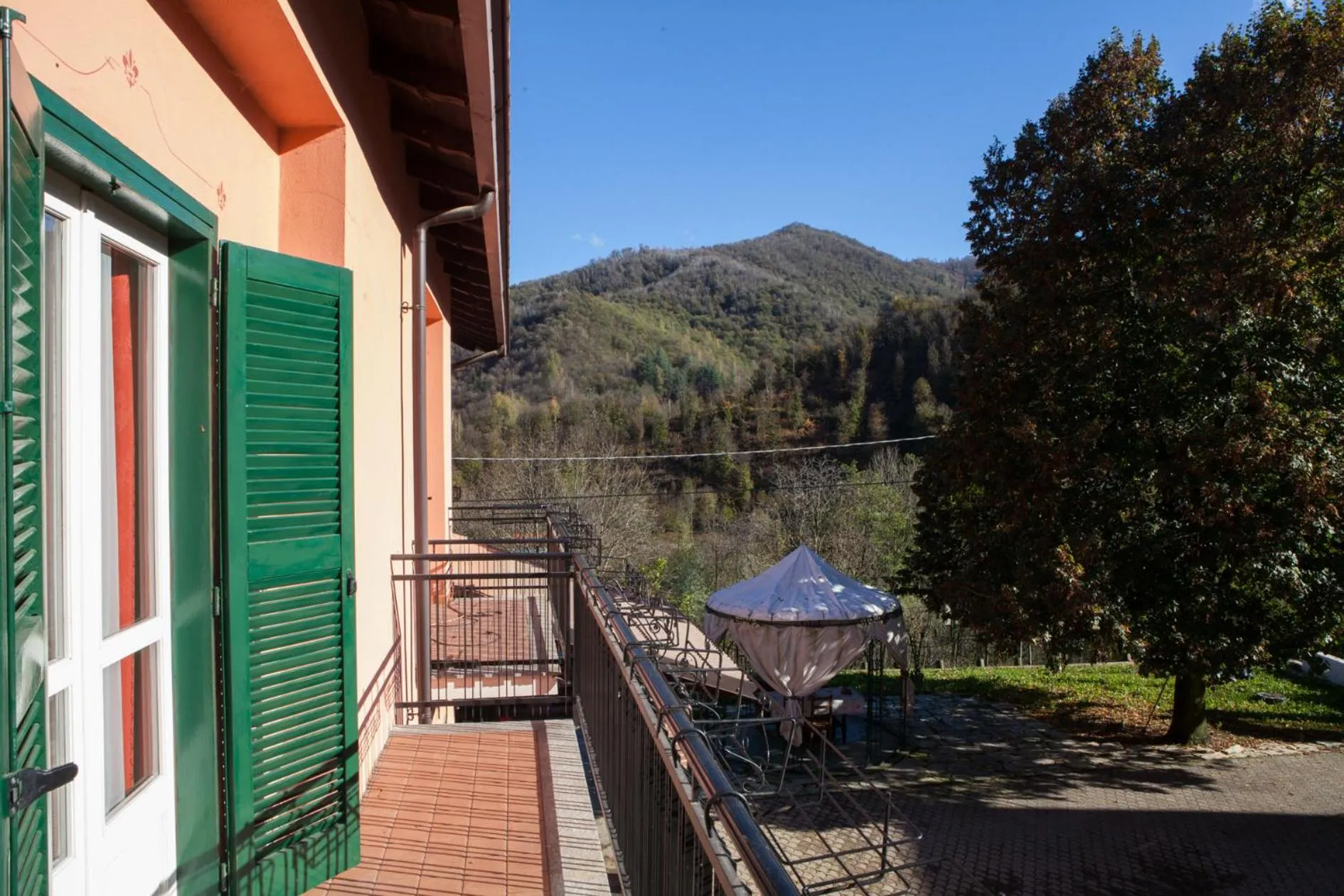 Mountain view in B&B Casa dell'Orso