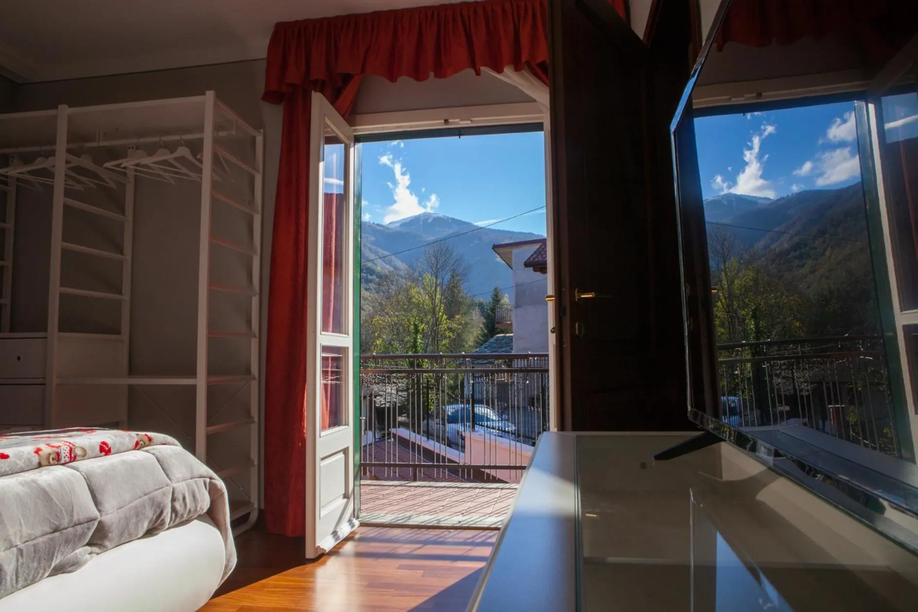 Mountain view in B&B Casa dell'Orso