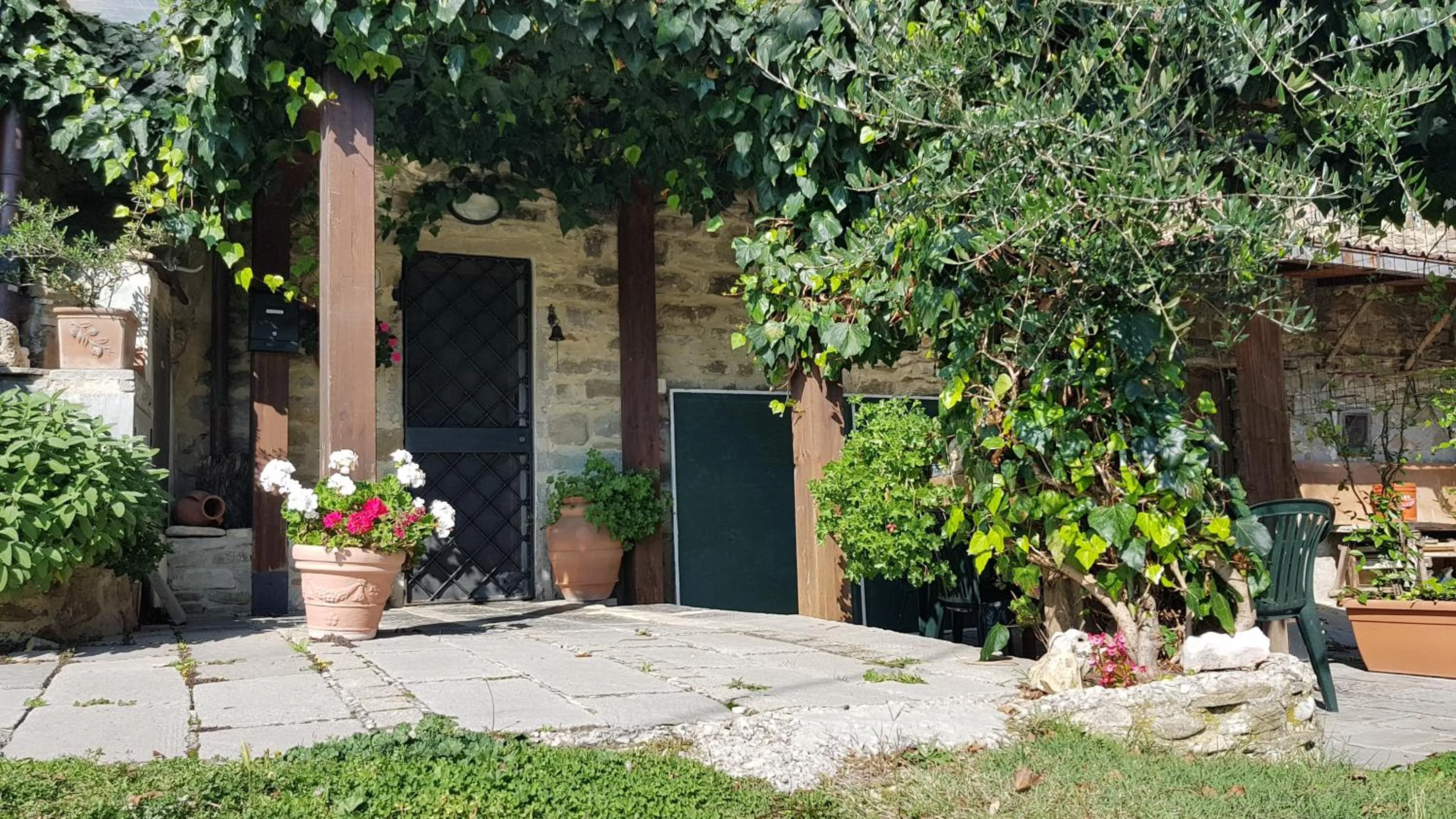 Facade/entrance in Alla Battuta