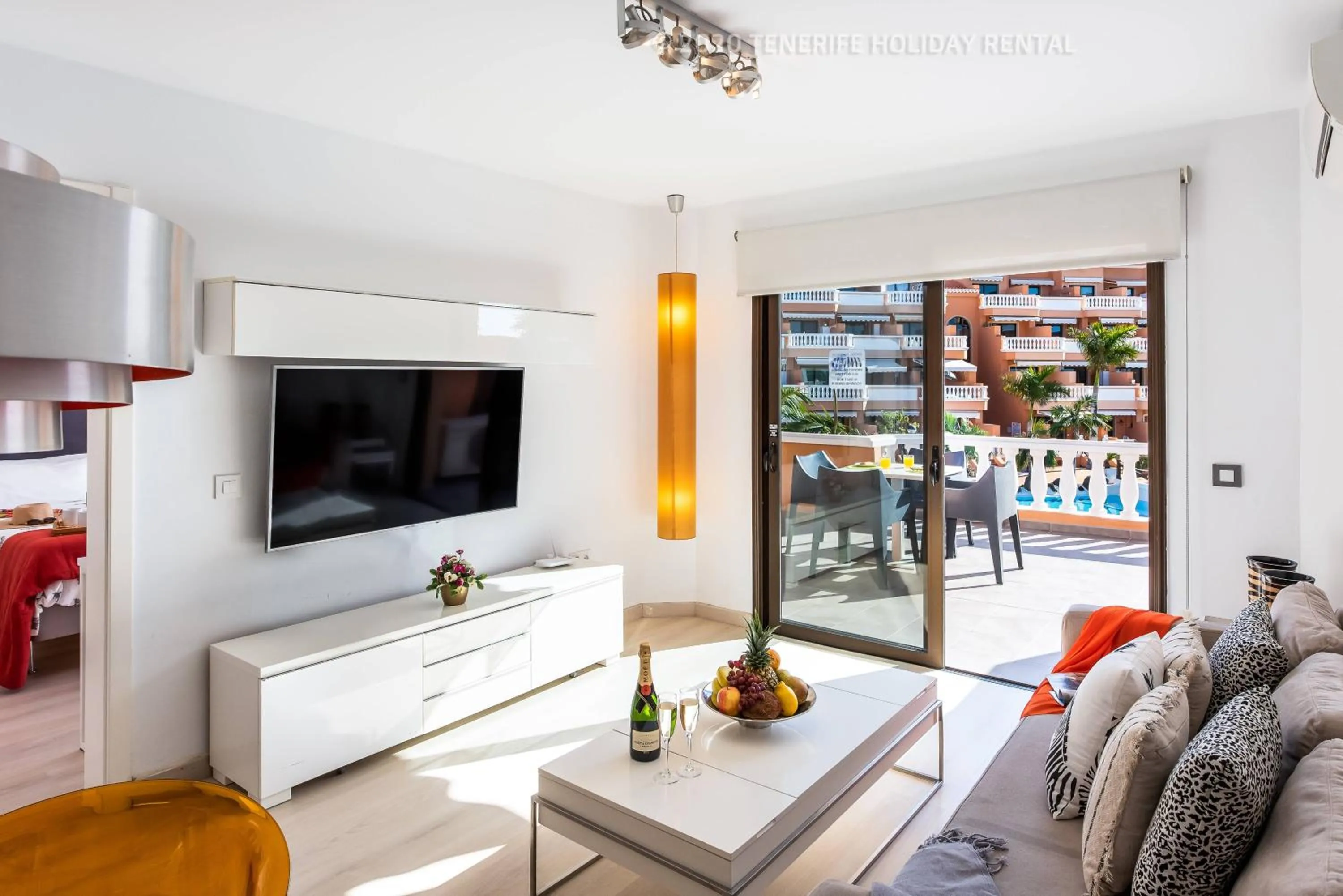 Living room in Tenerife Royal Gardens - Viviendas Vacacionales