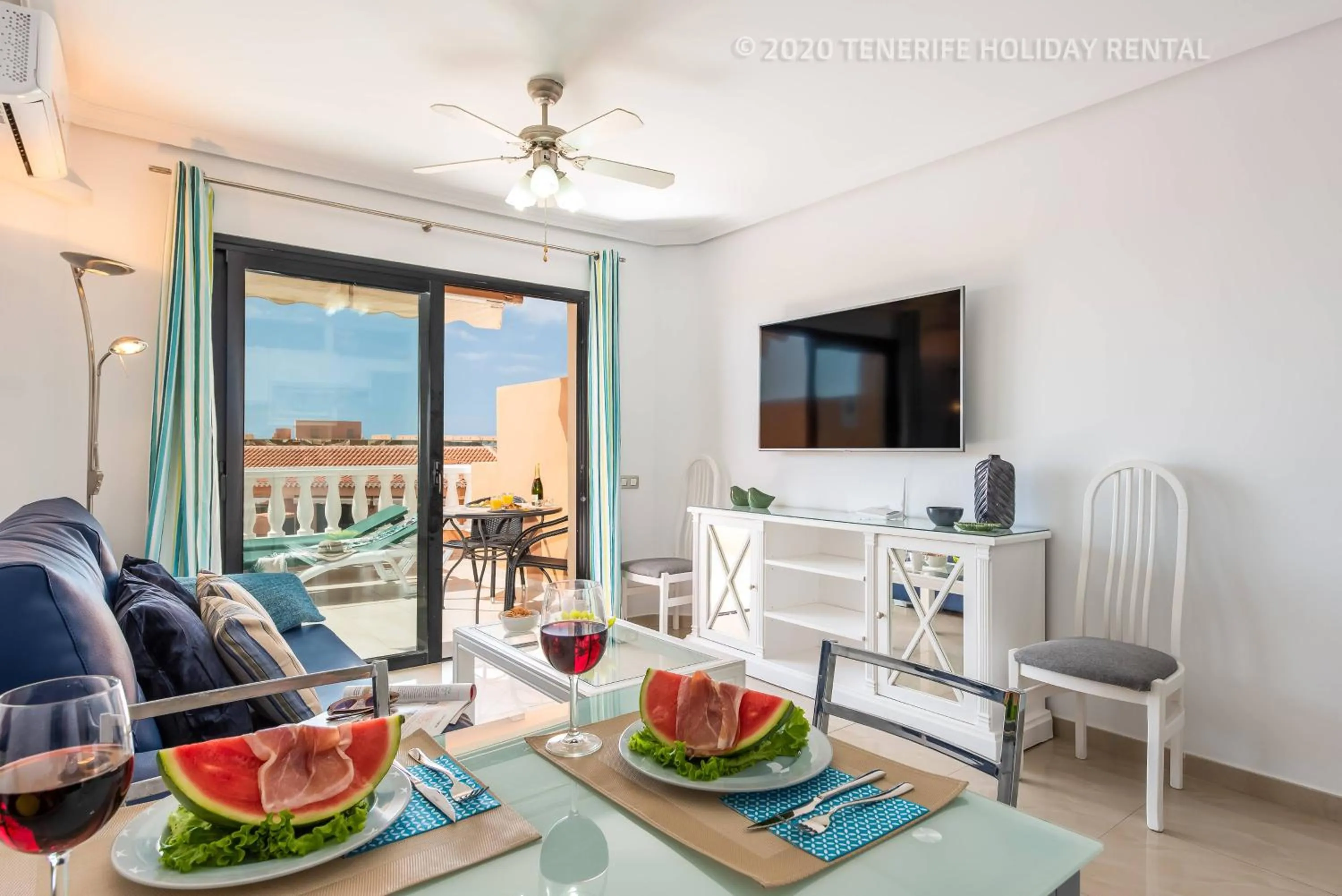 Living room in Tenerife Royal Gardens - Viviendas Vacacionales