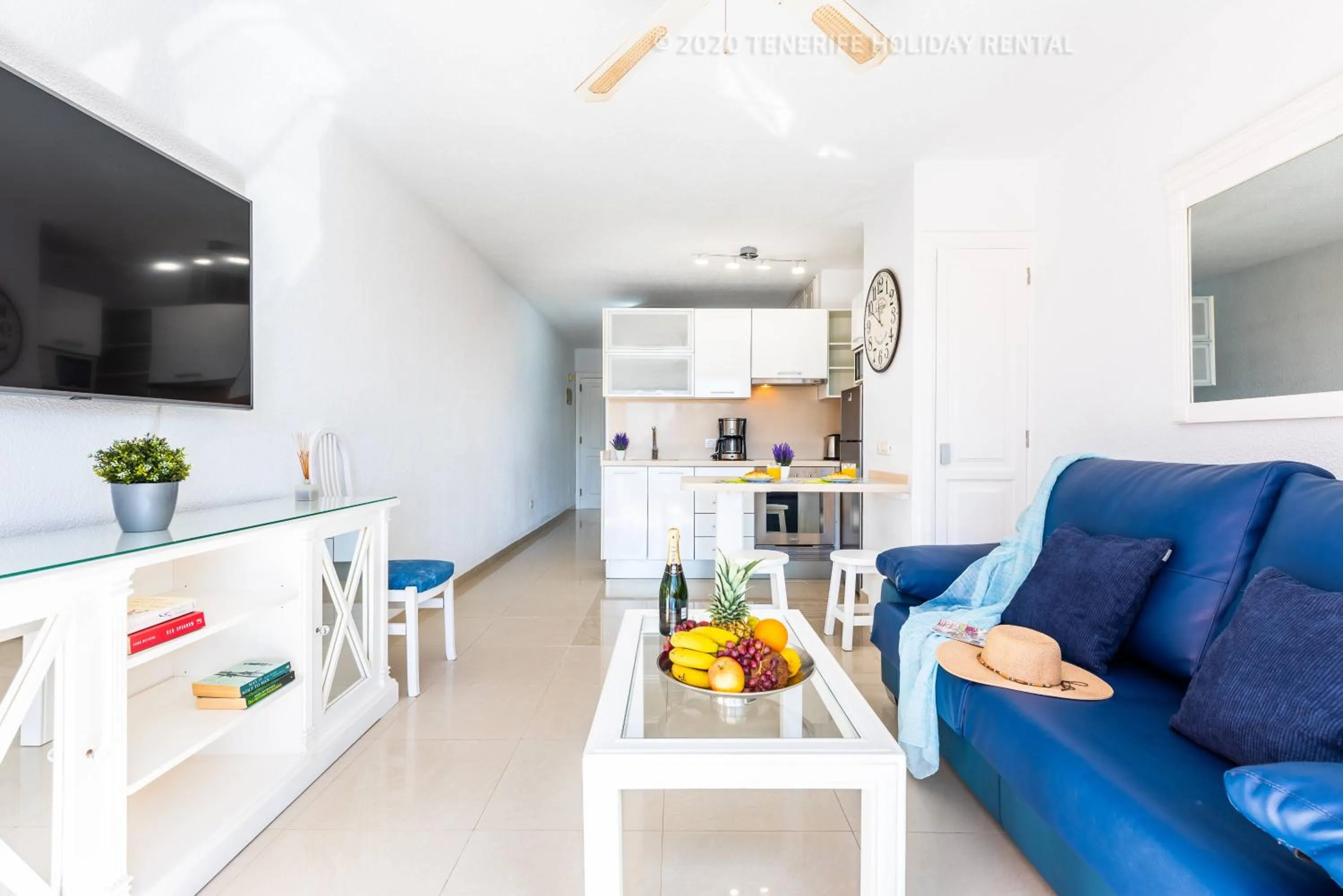 Kitchen or kitchenette in Tenerife Royal Gardens - Viviendas Vacacionales