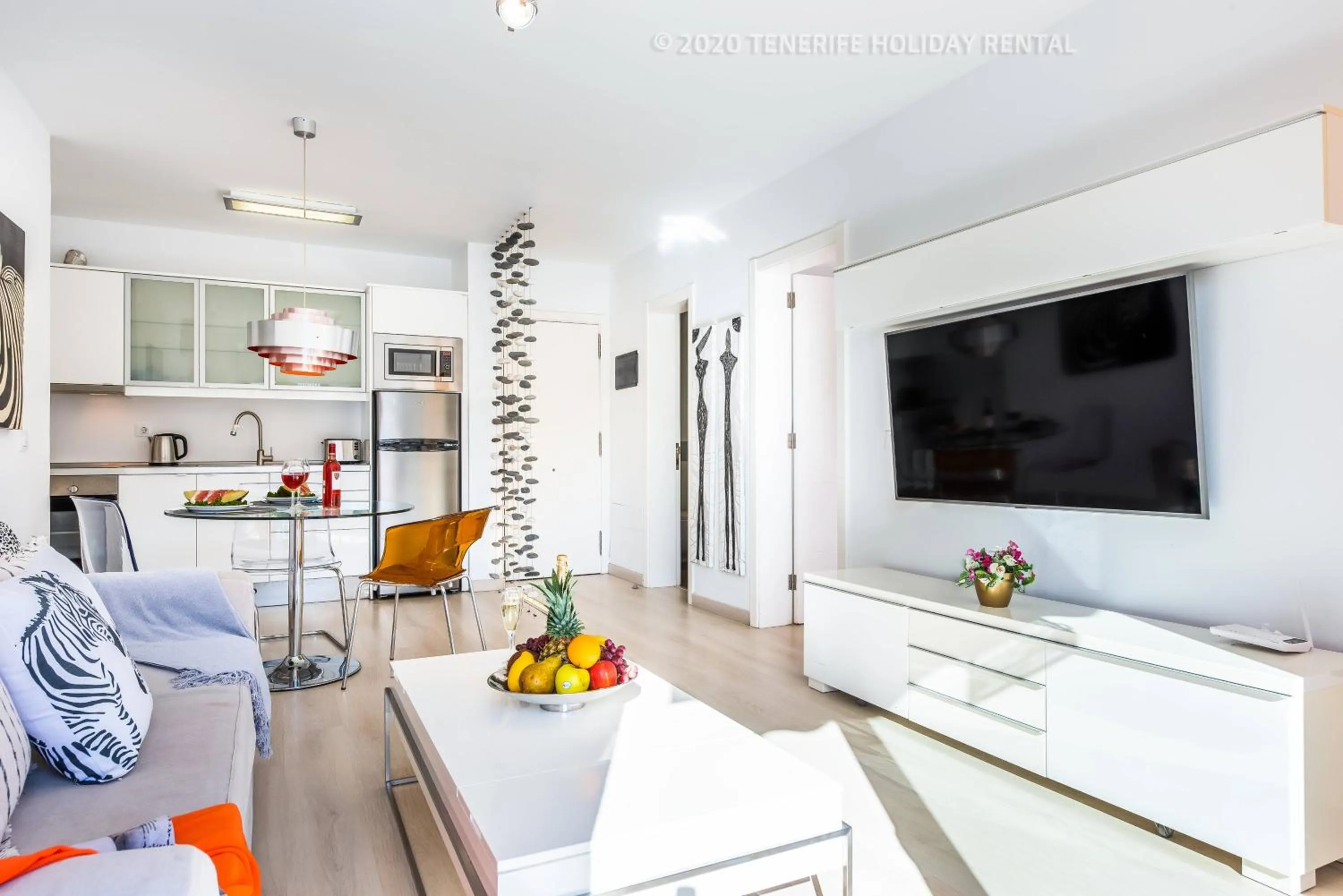 TV and multimedia in Tenerife Royal Gardens - Viviendas Vacacionales