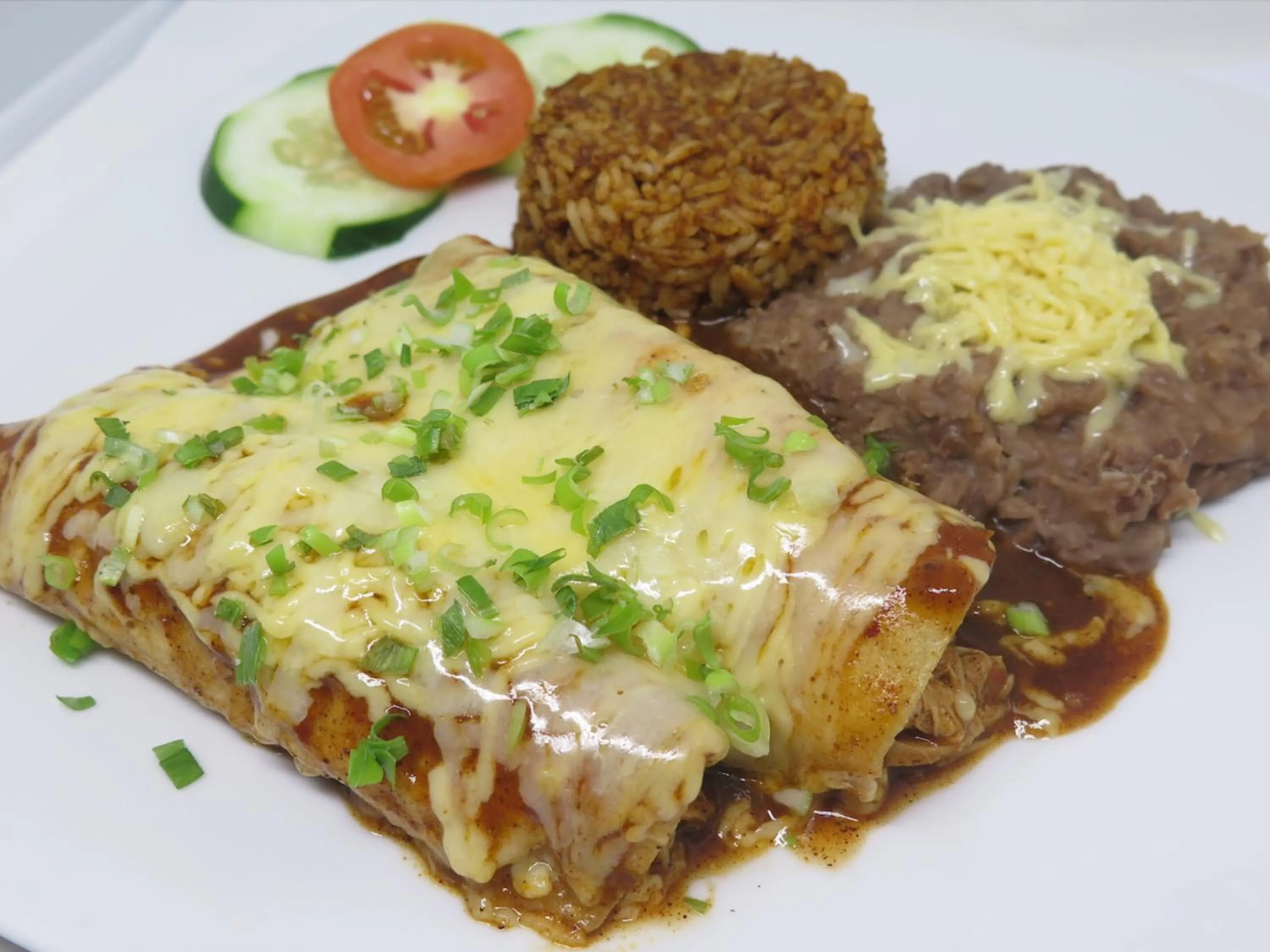 Restaurant/places to eat in Badladz Beach and Dive Resort