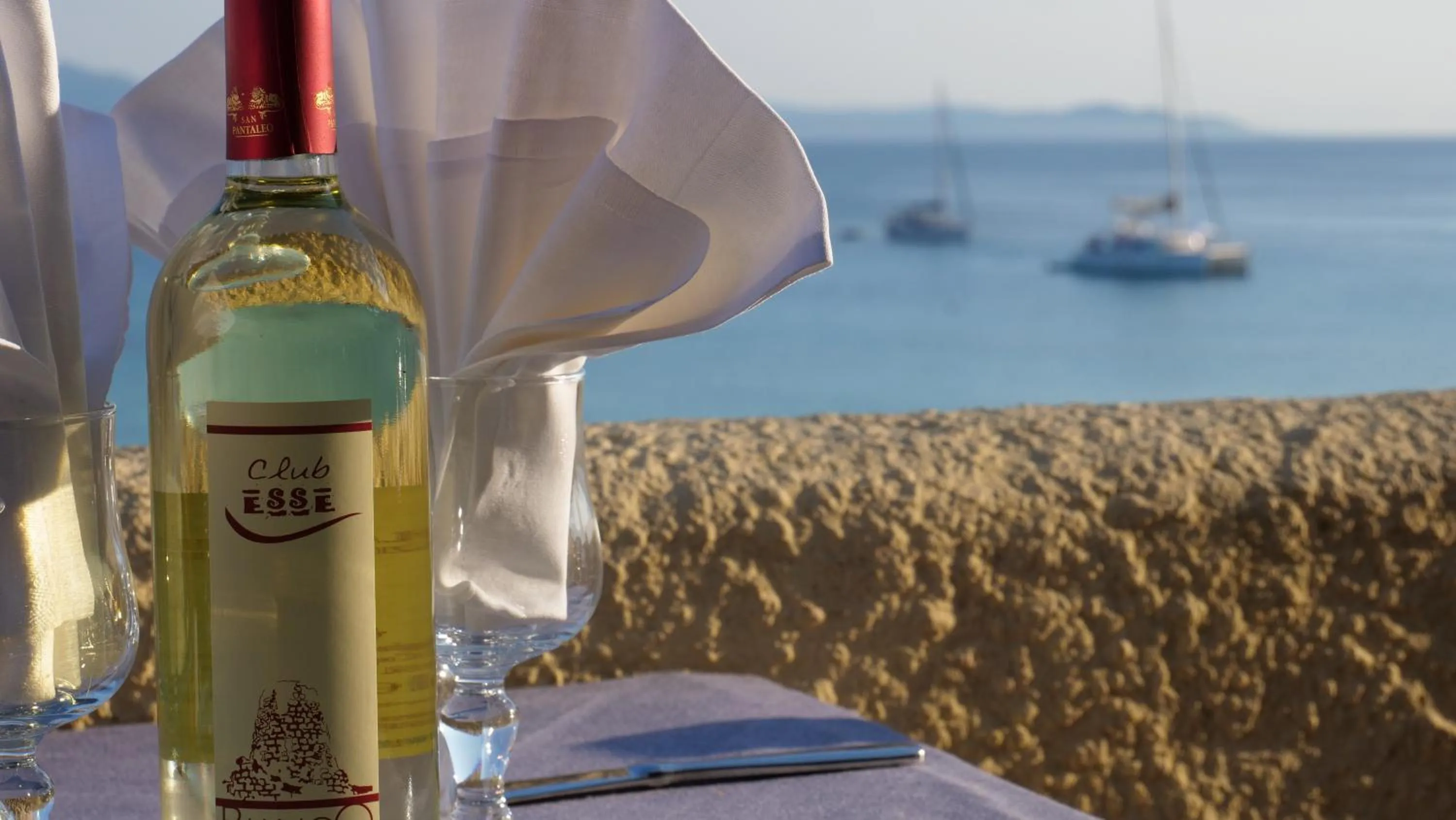 Restaurant/places to eat in Club Esse Shardana