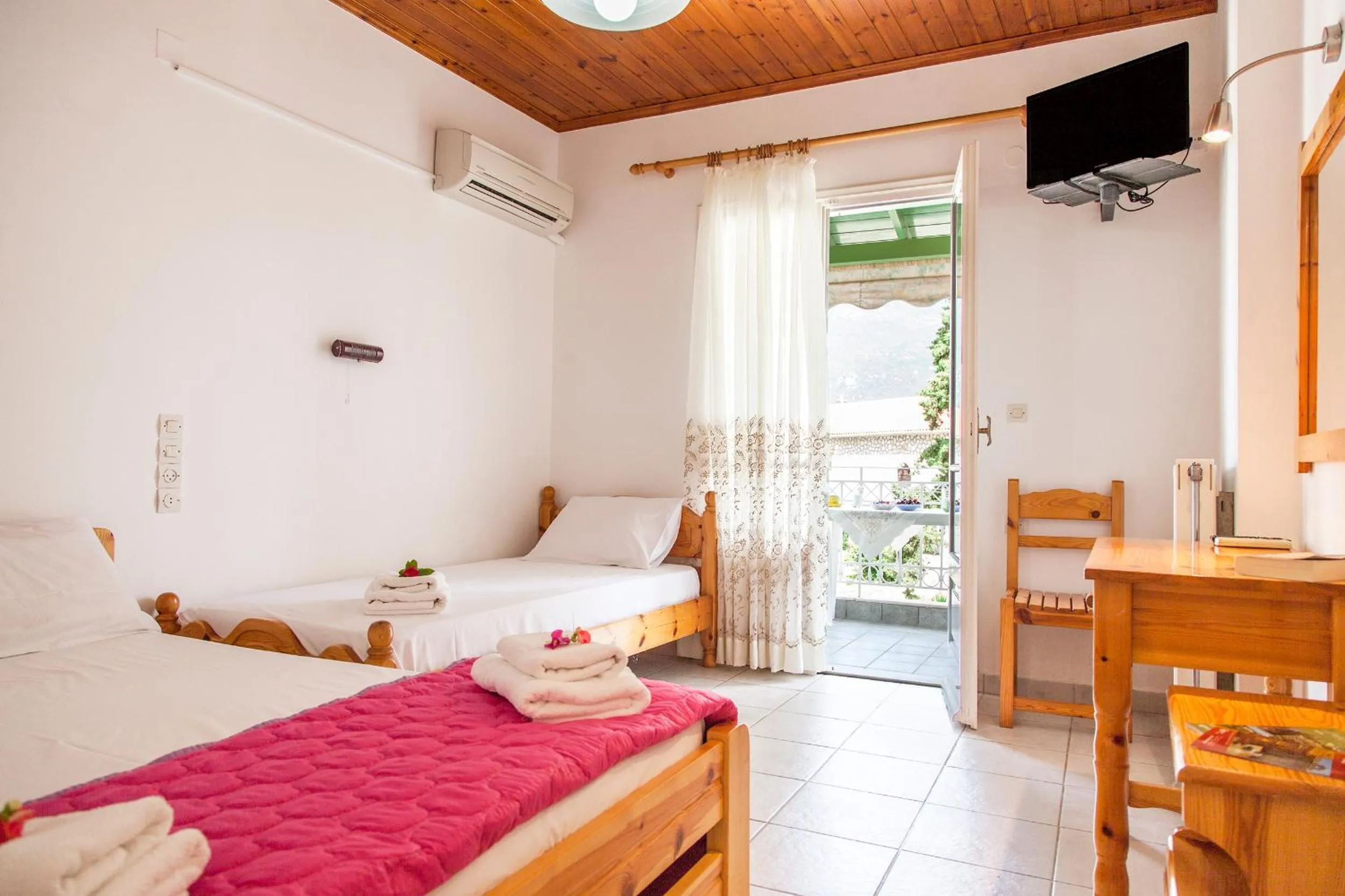 Day, Bed in Georgakis George Rooms