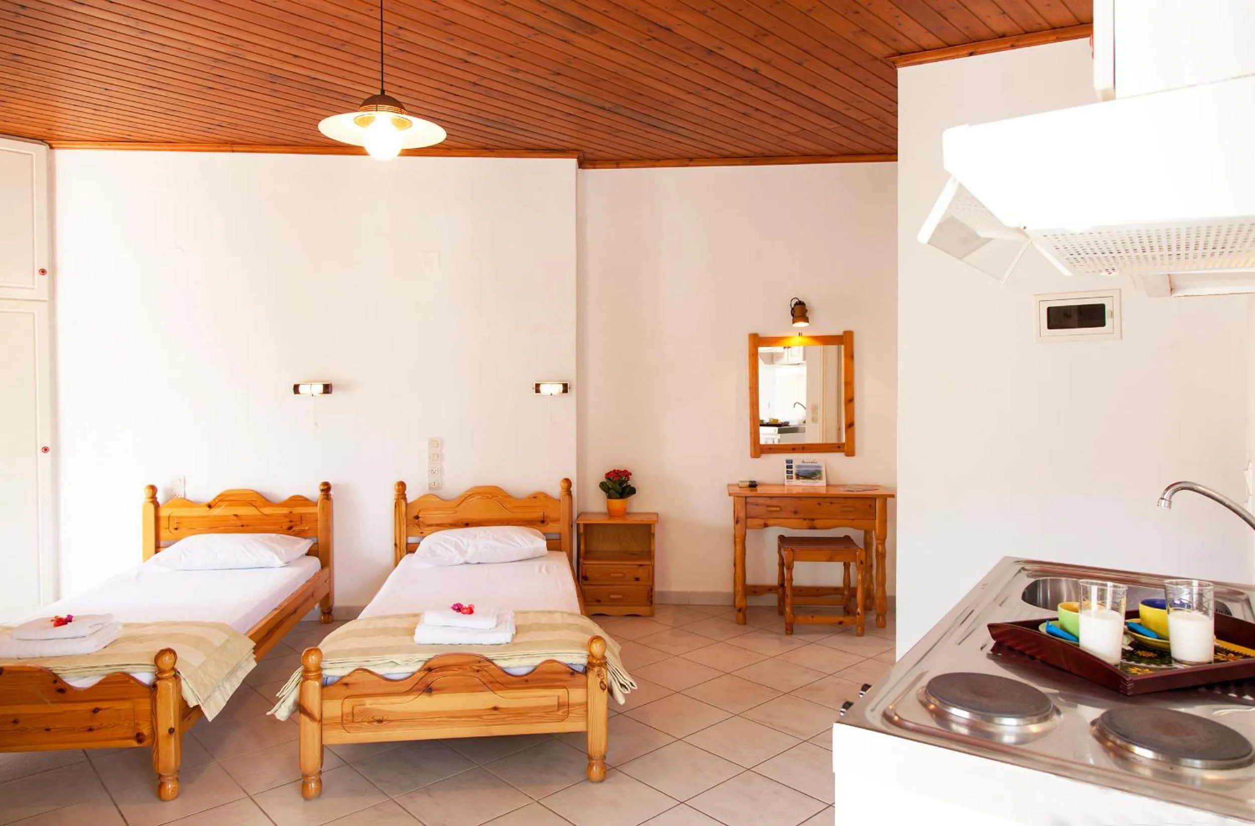 Photo of the whole room, Bed in Georgakis George Rooms