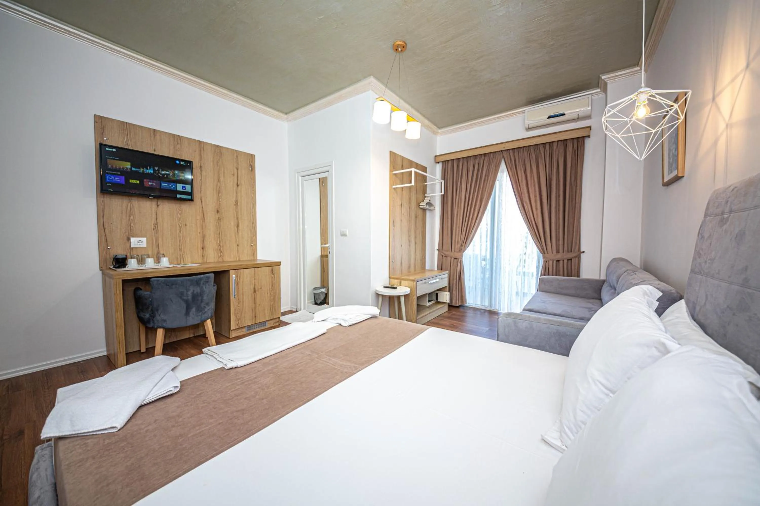 Bedroom, Bed in Hotel Murati