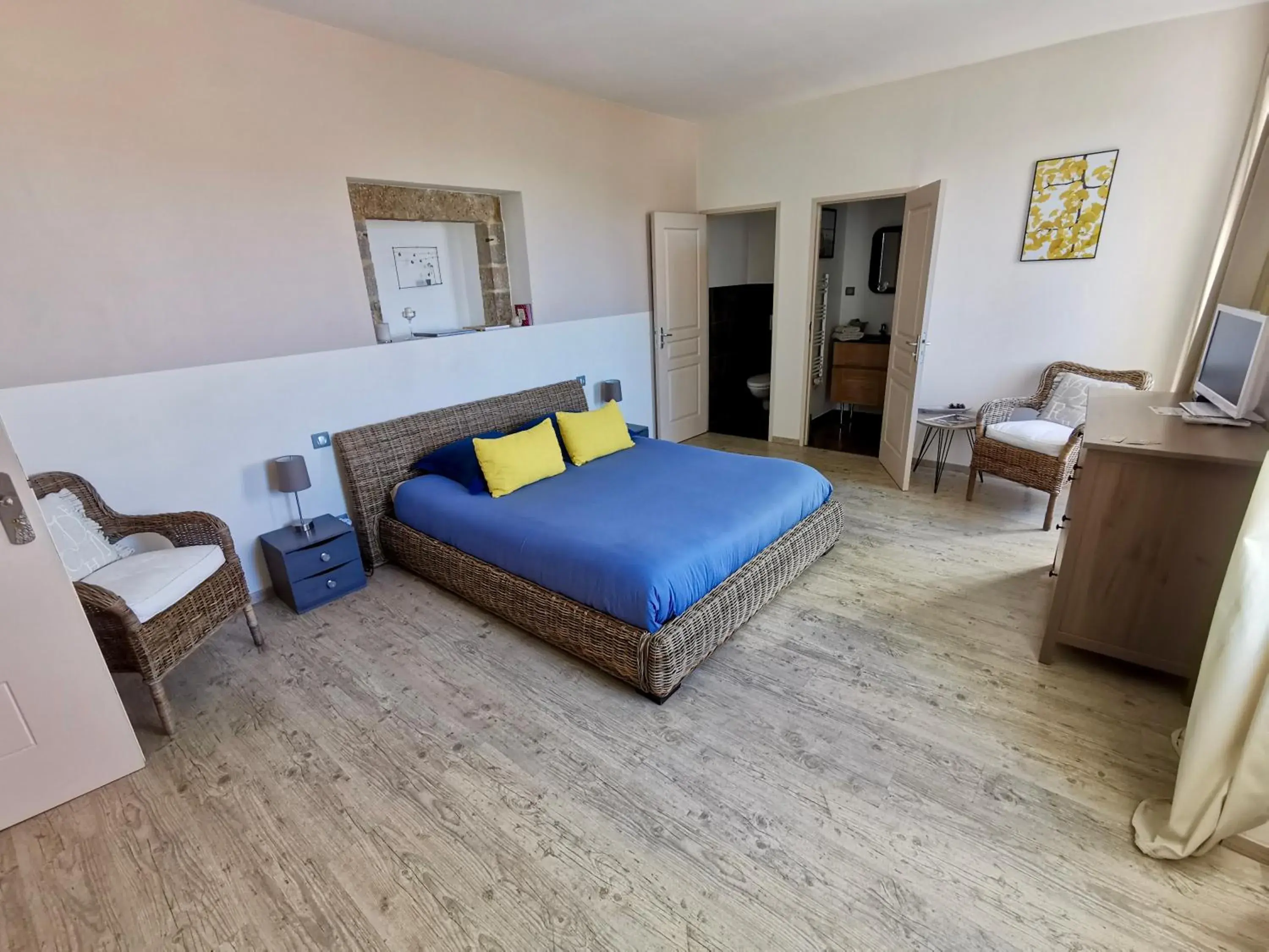 Double Room in Le Mas des Loges - Les Vans / Chambonas Double Room in Le Mas des Loges - Les Vans / Chambonas