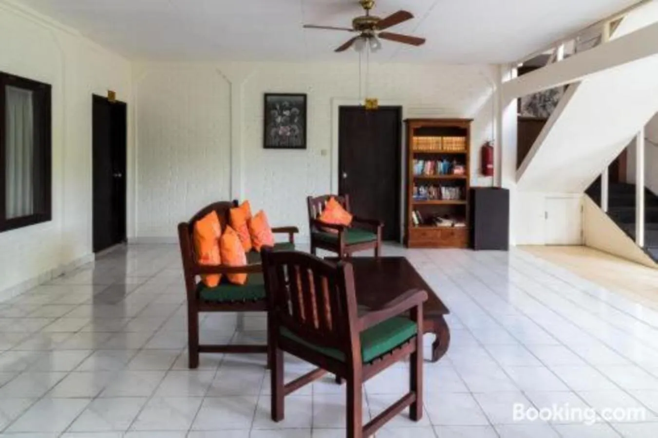 Entertainment in Sarinande Hotel