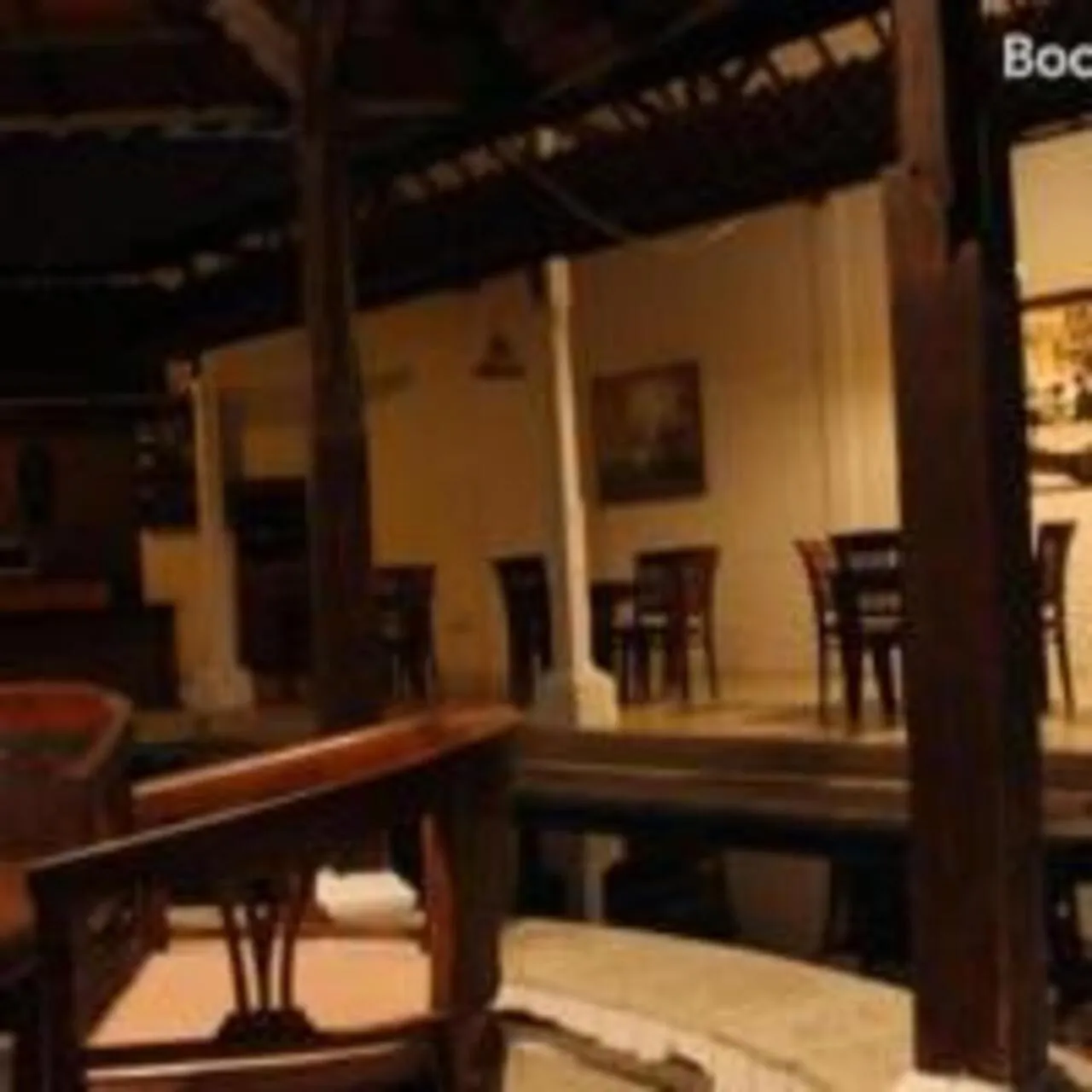 Swimming pool in Sarinande Hotel