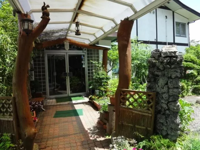 Facade/entrance in Ryokan Fujitomita