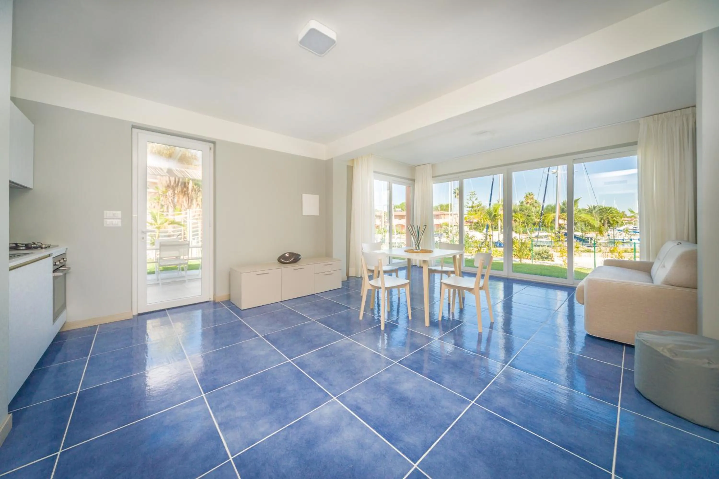 Bed in Residence Delfino, Portorosa