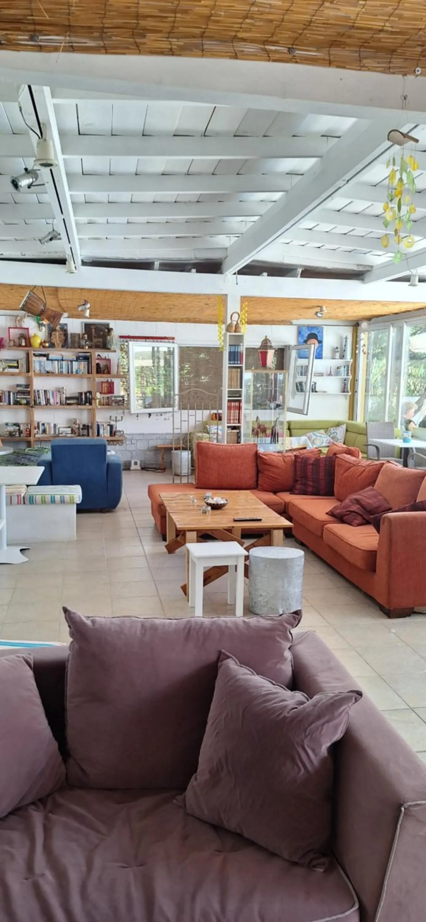 Living room in Sausan Hotel