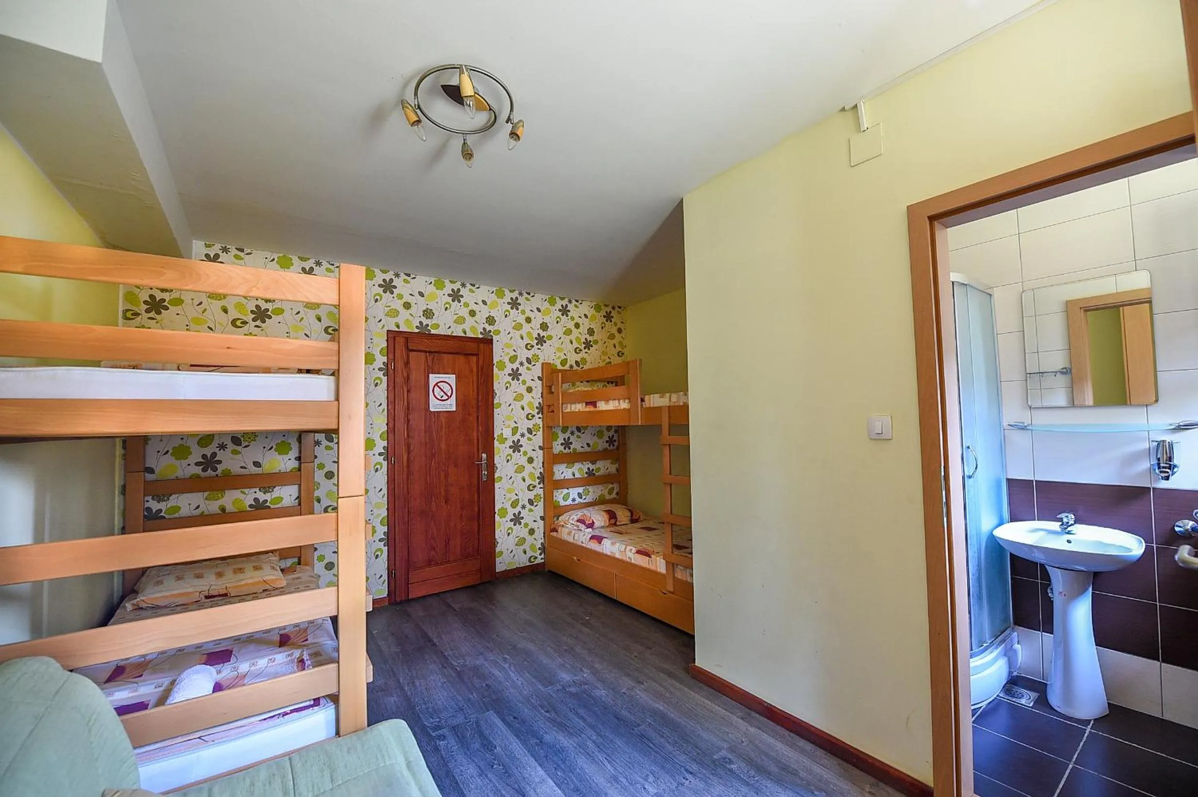 bunk bed, Bed in San Art Floating Hostel & Apartments