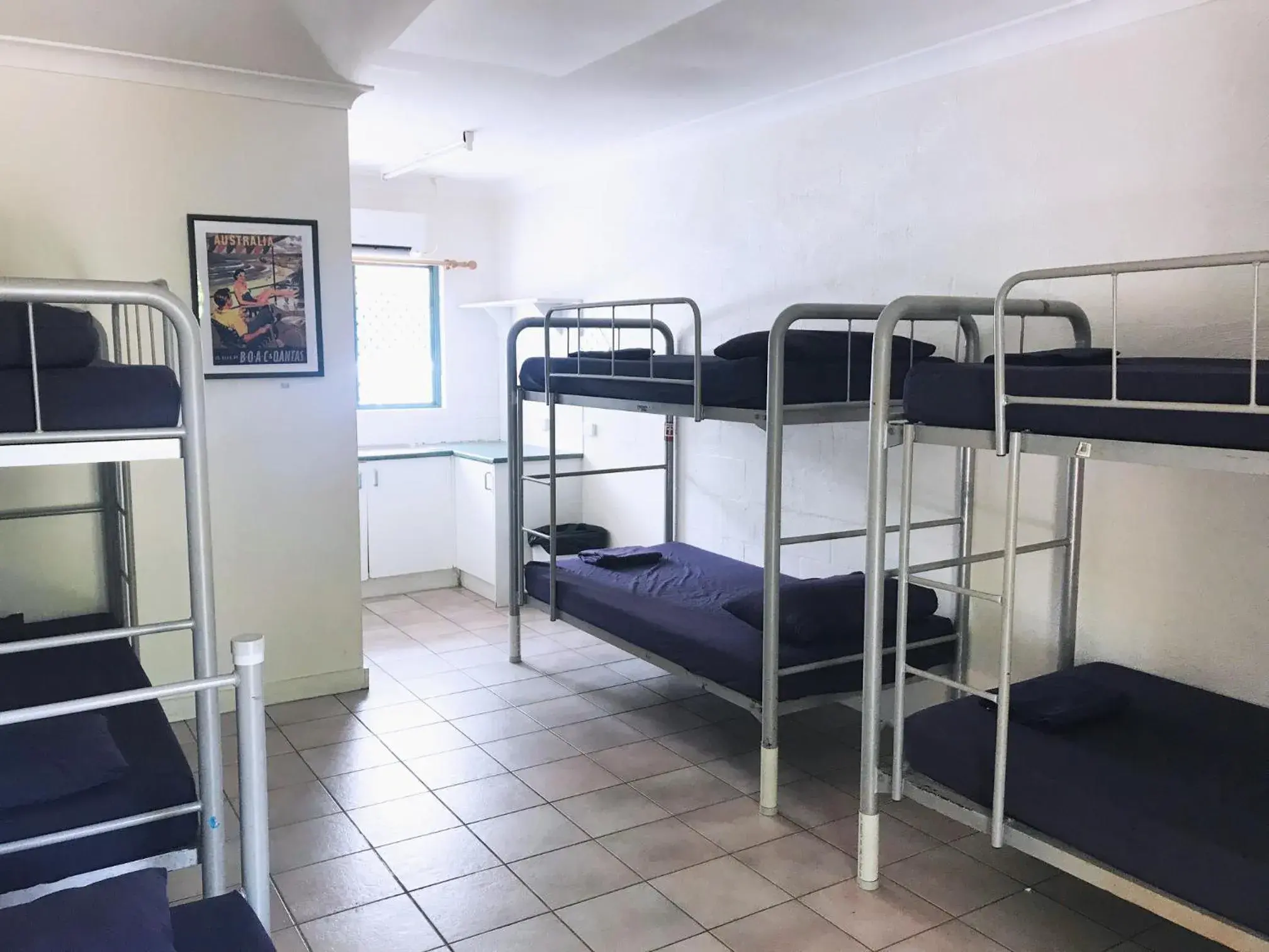 Bed in 8-Bed Mixed Dormitory Room (18-35 years only) in Freedom Backpackers Hostel Rainbow Beach Bed in 8-Bed Mixed Dormitory Room (18-35 years only) in Freedom Backpackers Hostel Rainbow Beach