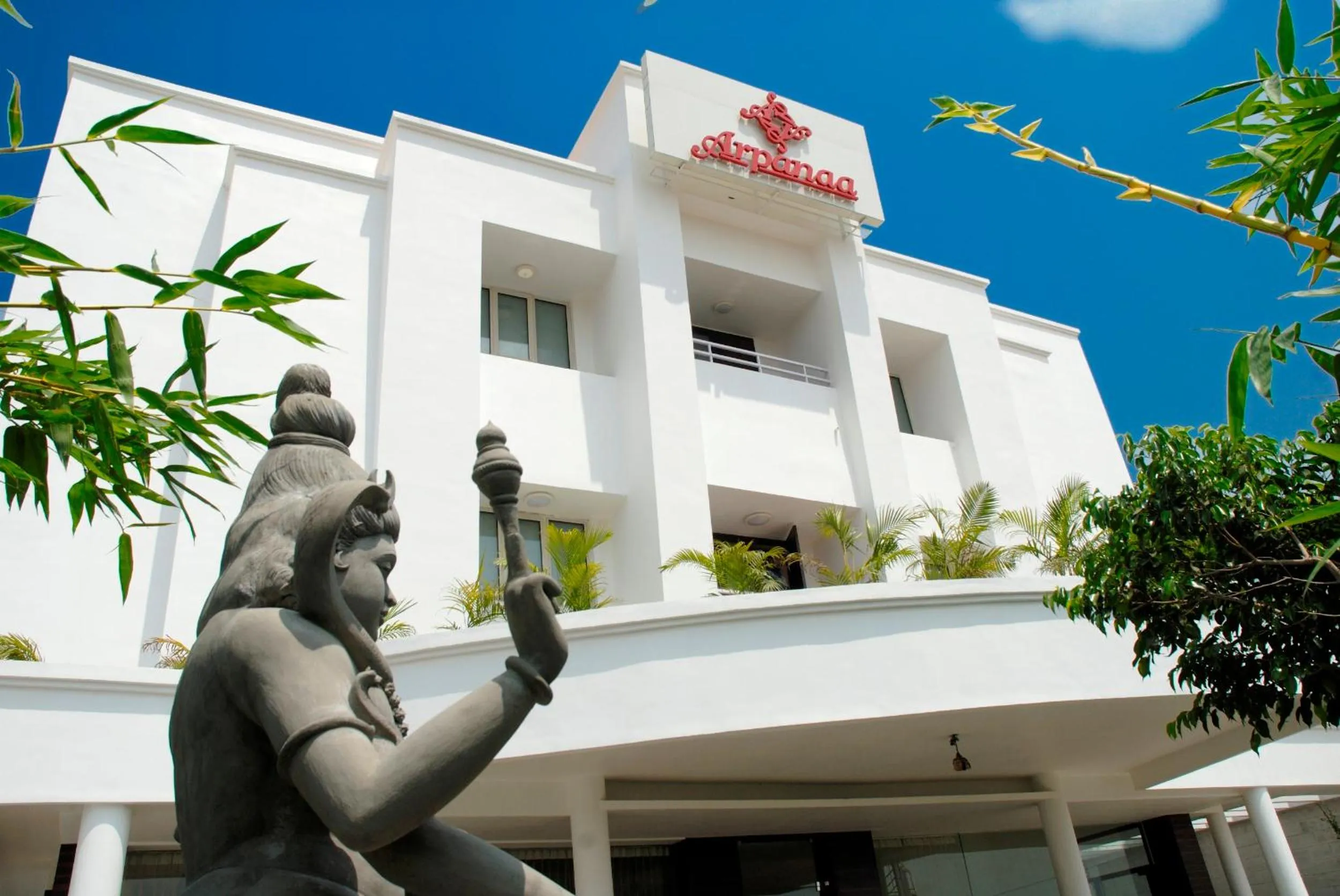 Facade/entrance in Arpanaa Hotel
