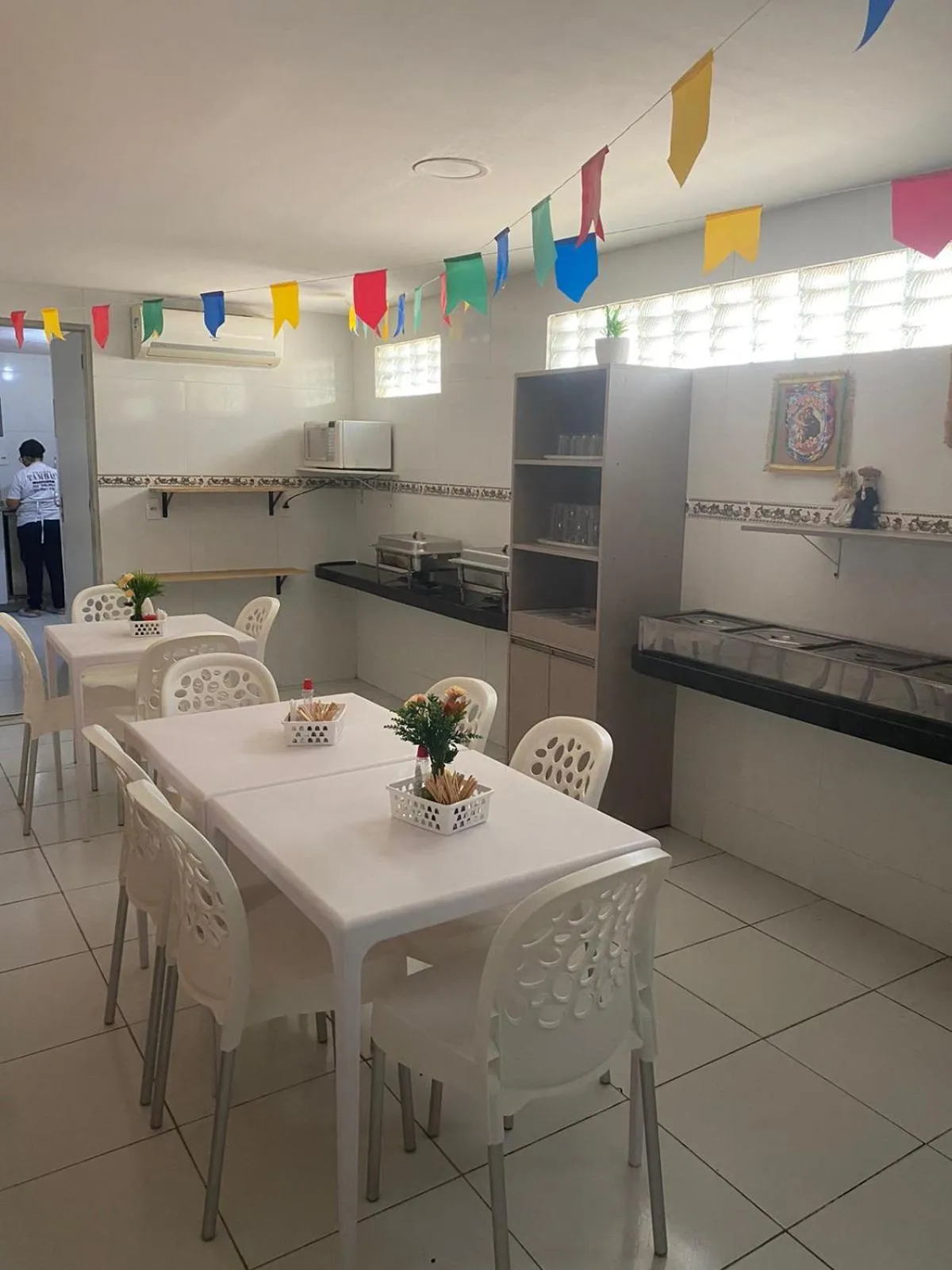 Restaurant/places to eat in Pousada Tambaú