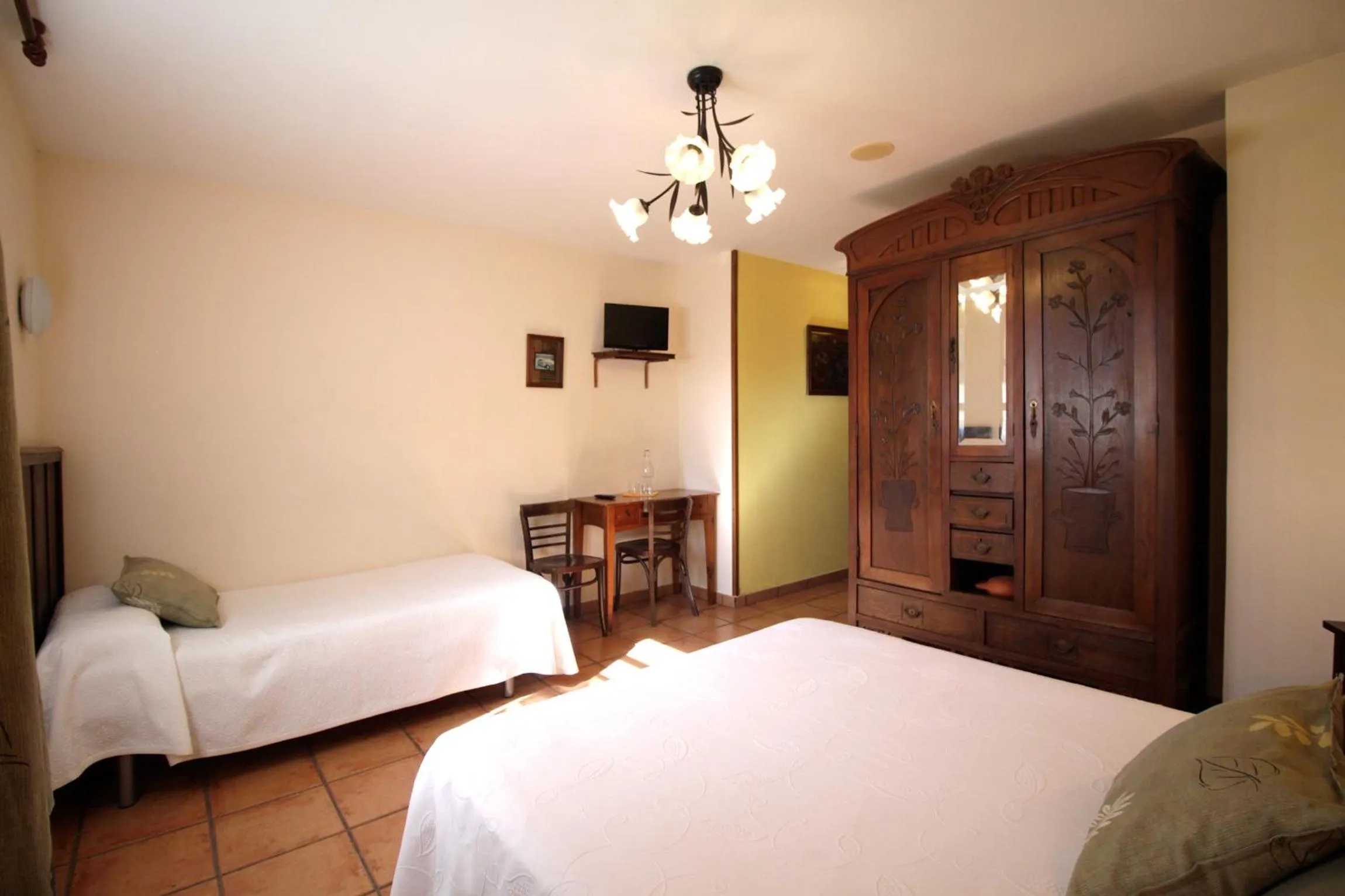 Bed in Hotel Rural Alavera