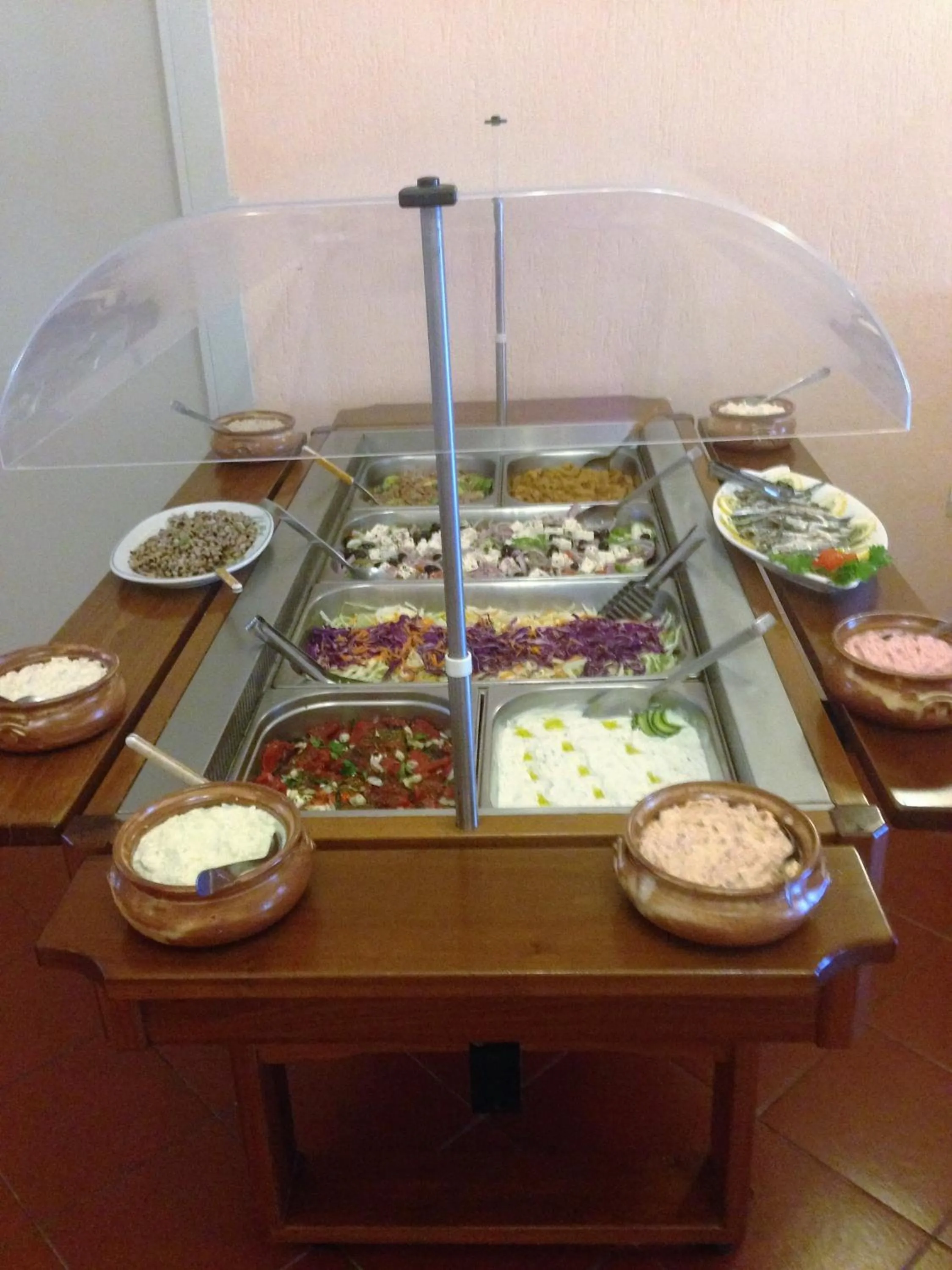 Restaurant/places to eat in Limnionas Bay Village Hotel