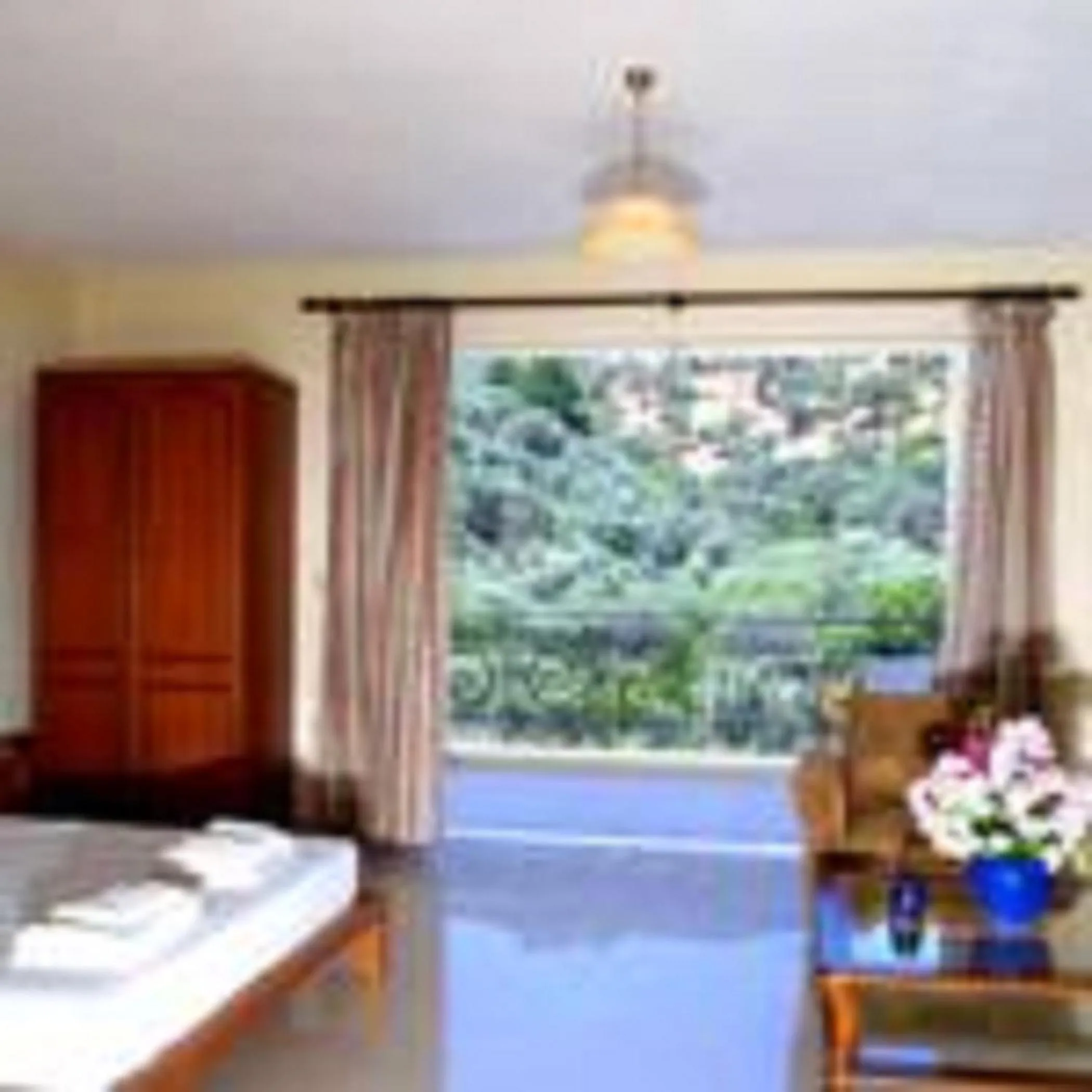 Kitchen or kitchenette, Bed in Limnionas Bay Village Hotel