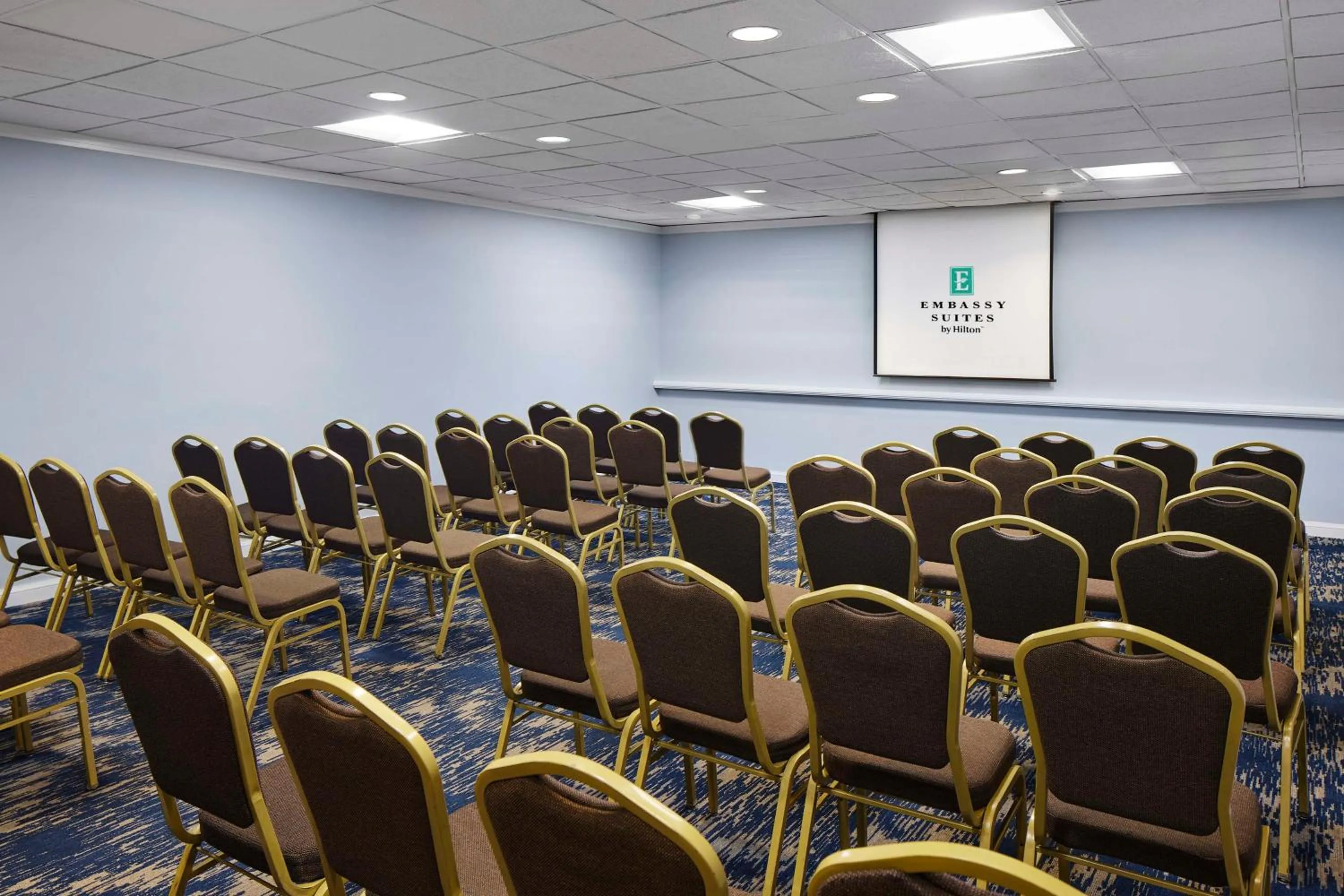 Meeting/conference room in Embassy Suites by Hilton Alexandria Old Town