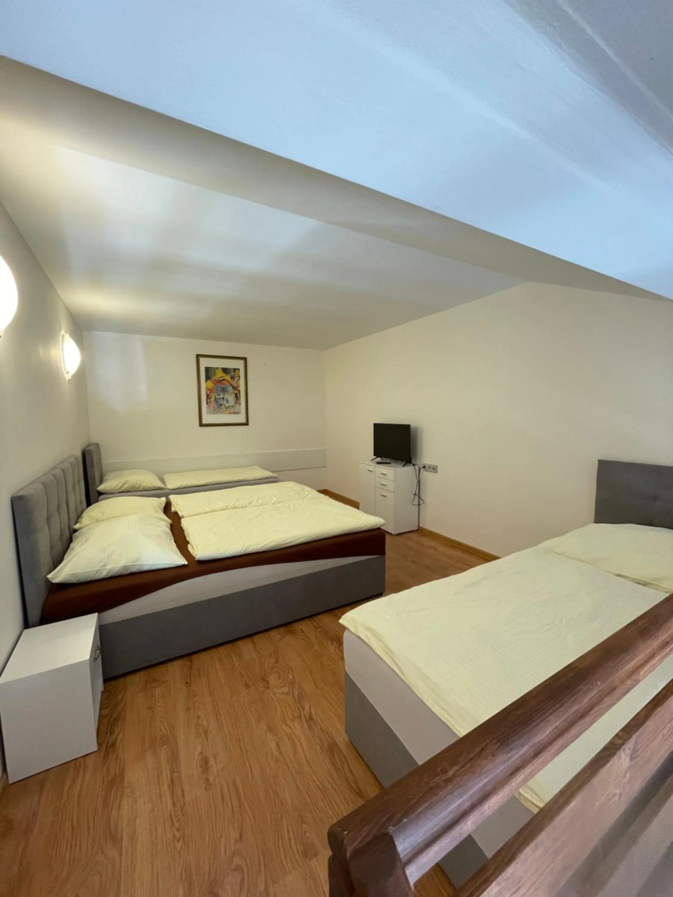 Bedroom, Bed in Hotel Prom