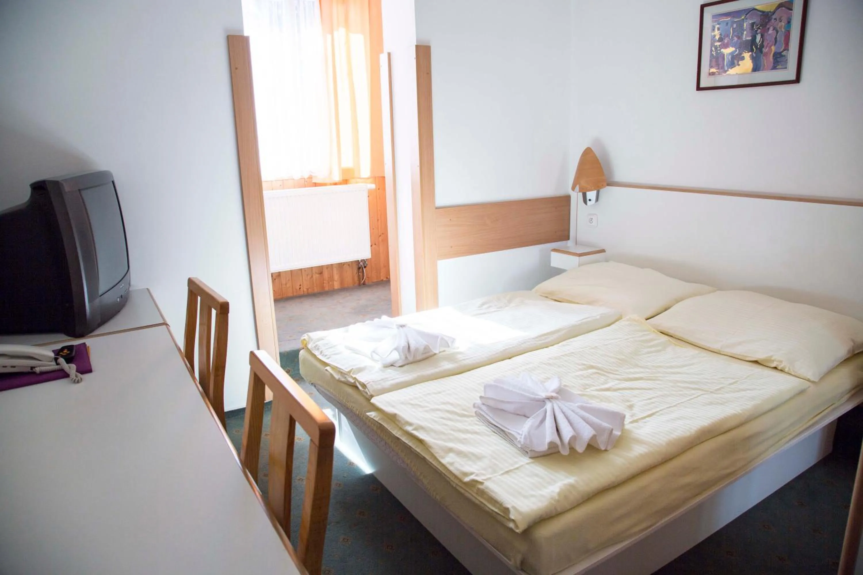 Property building, Bed in Hotel Prom