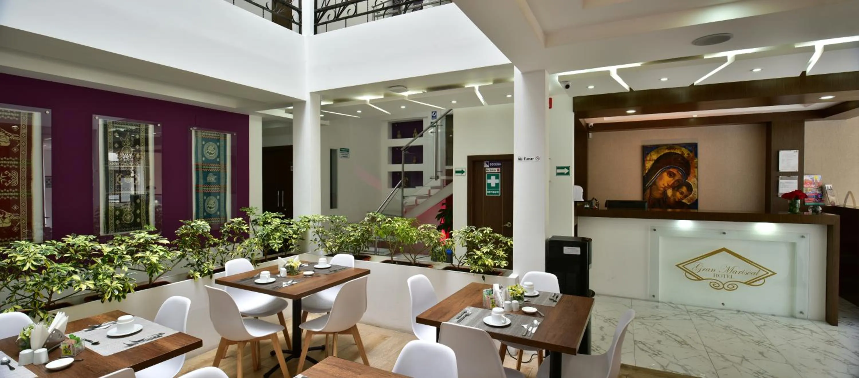 Restaurant/places to eat in Hotel Gran Mariscal Quito