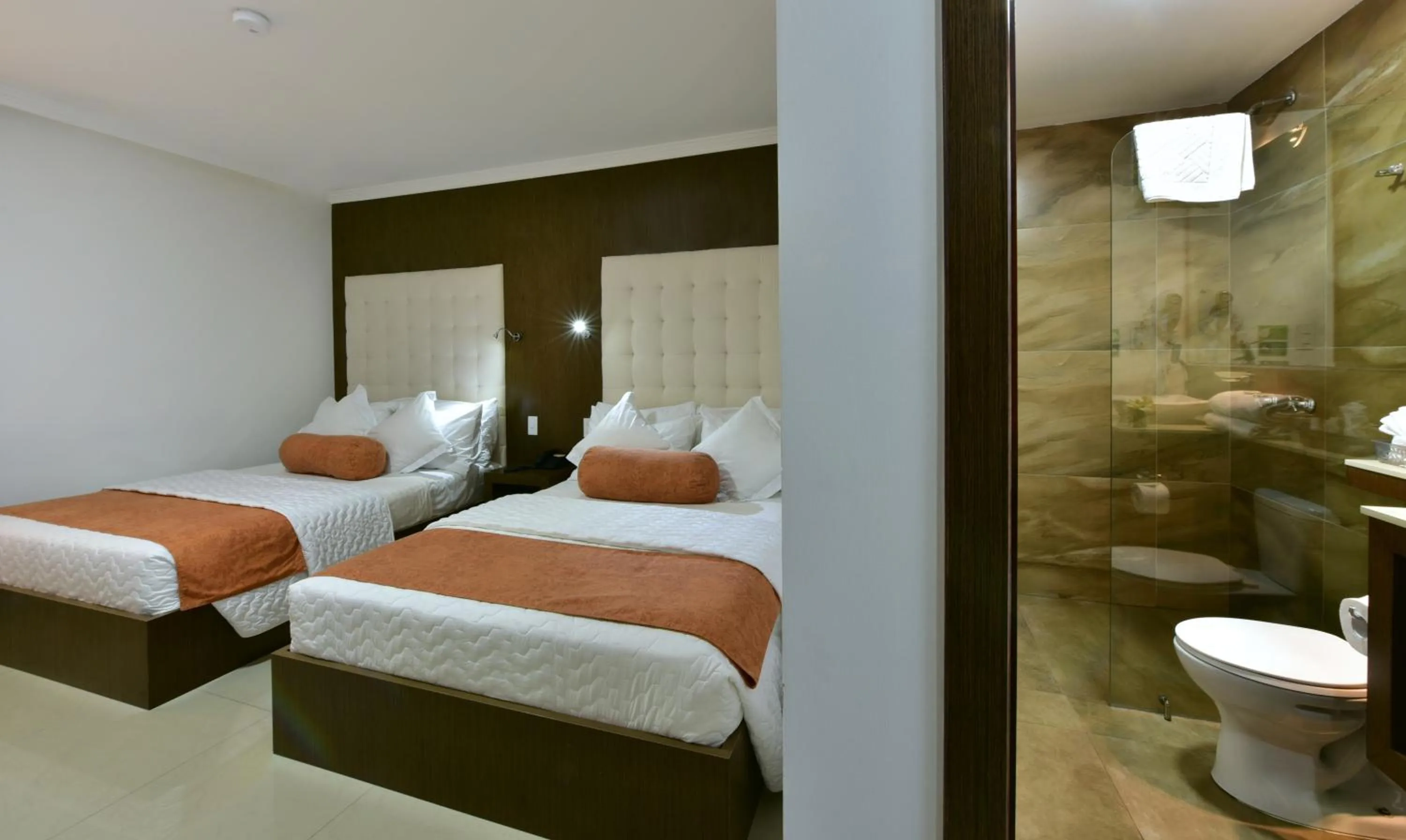 Bedroom, Bed in Hotel Gran Mariscal Quito