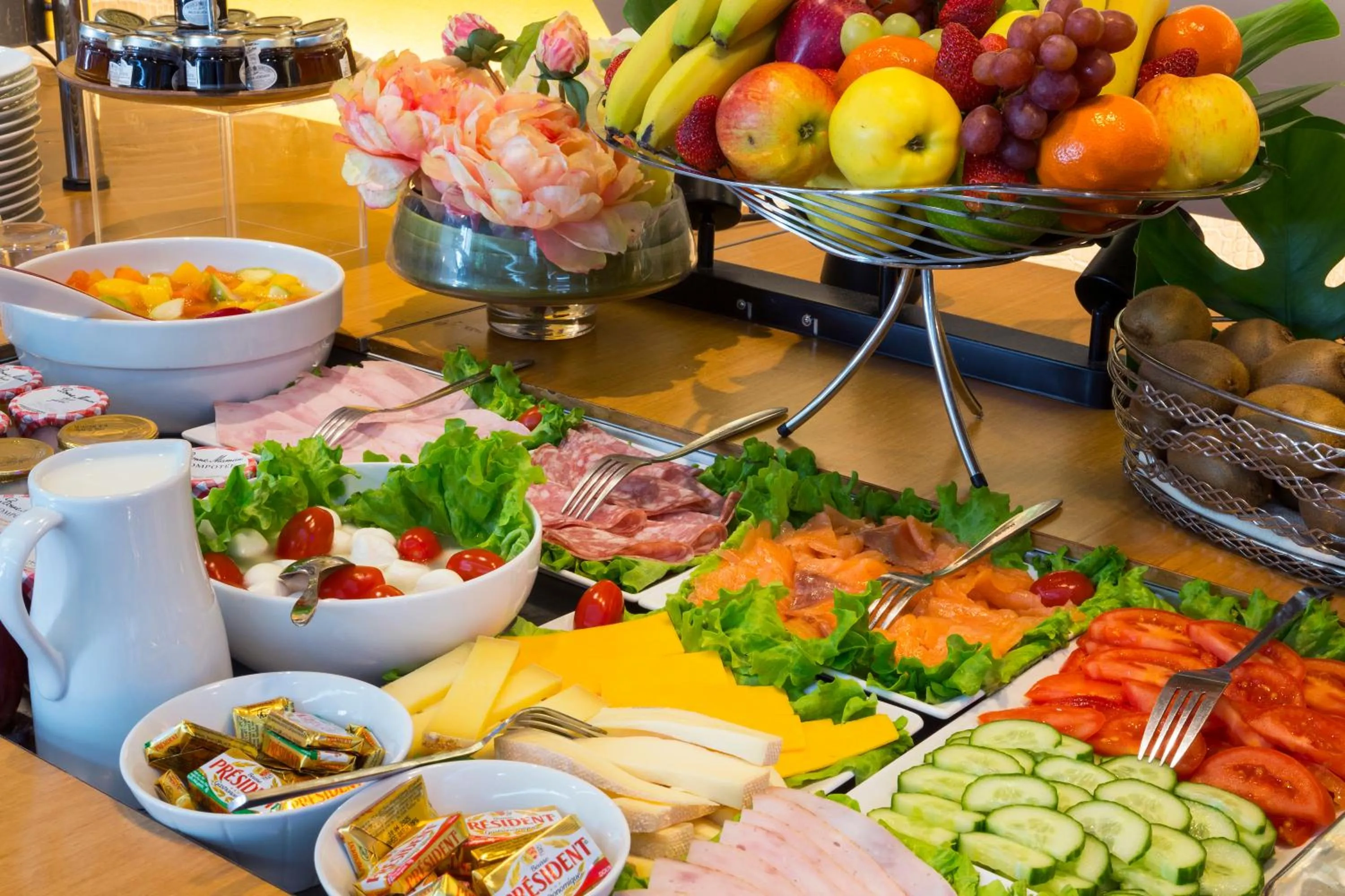 Breakfast in Hôtel Hor Europe